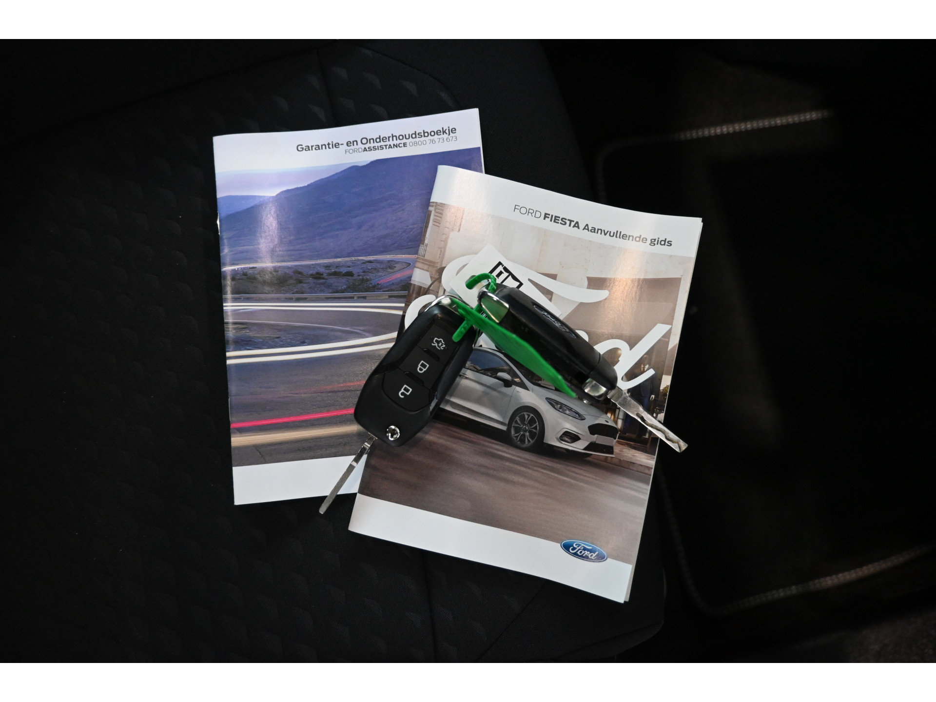 Ford Fiesta 1.0 EcoBoost Titanium Automaat Clima Navigatie LED Carplay Rijklaarprijs Inruil Mogelijk!