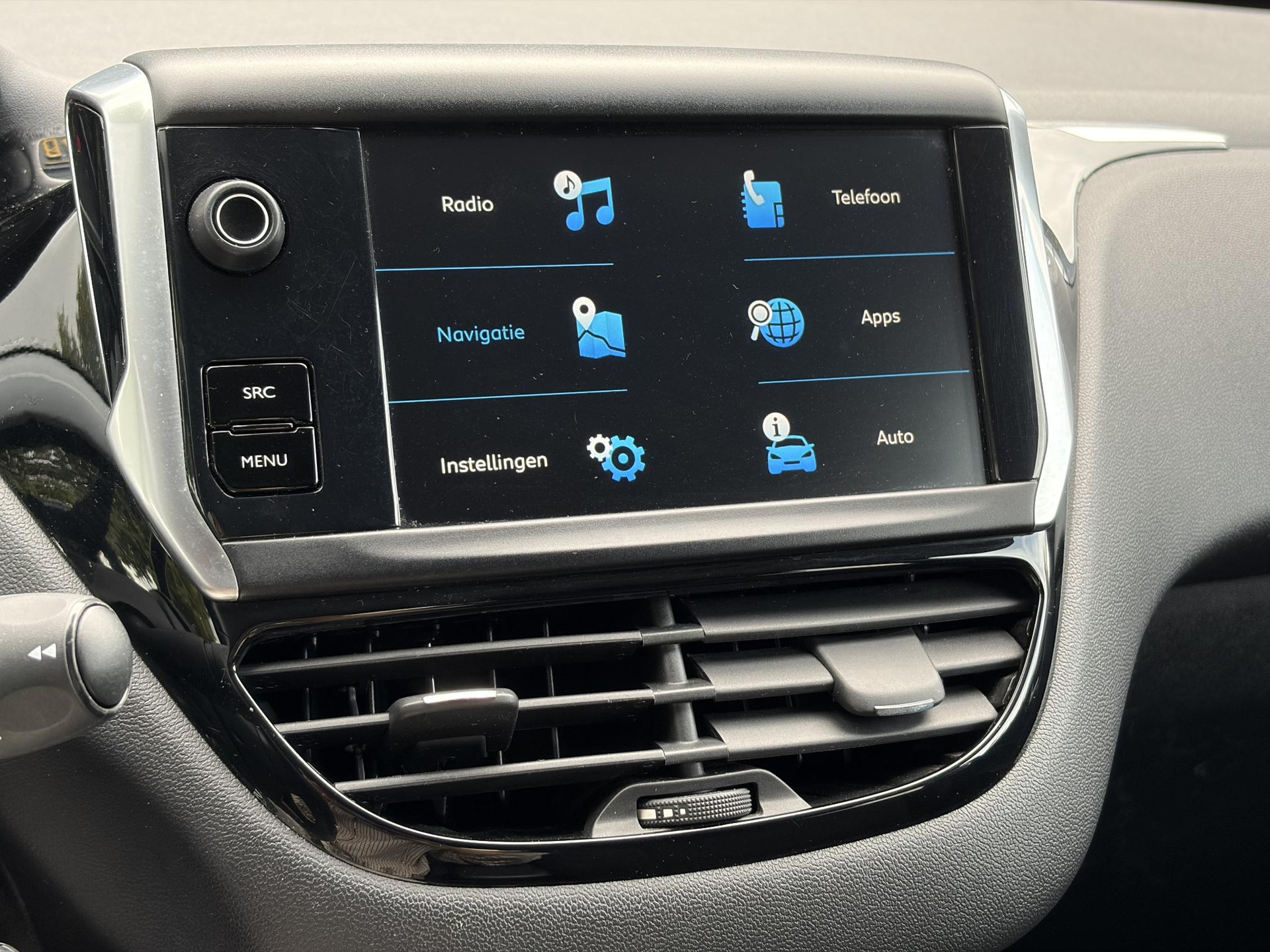 Peugeot 208 1.2 PureTech Signature ✓Net beurt gahad✓Navi✓Carplay✓Lm velgen✓Airco✓Cruise✓5 Deurs✓Pdc✓5 Deurs✓Lm velgen✓N.A.P✓Apk tot 04-2027