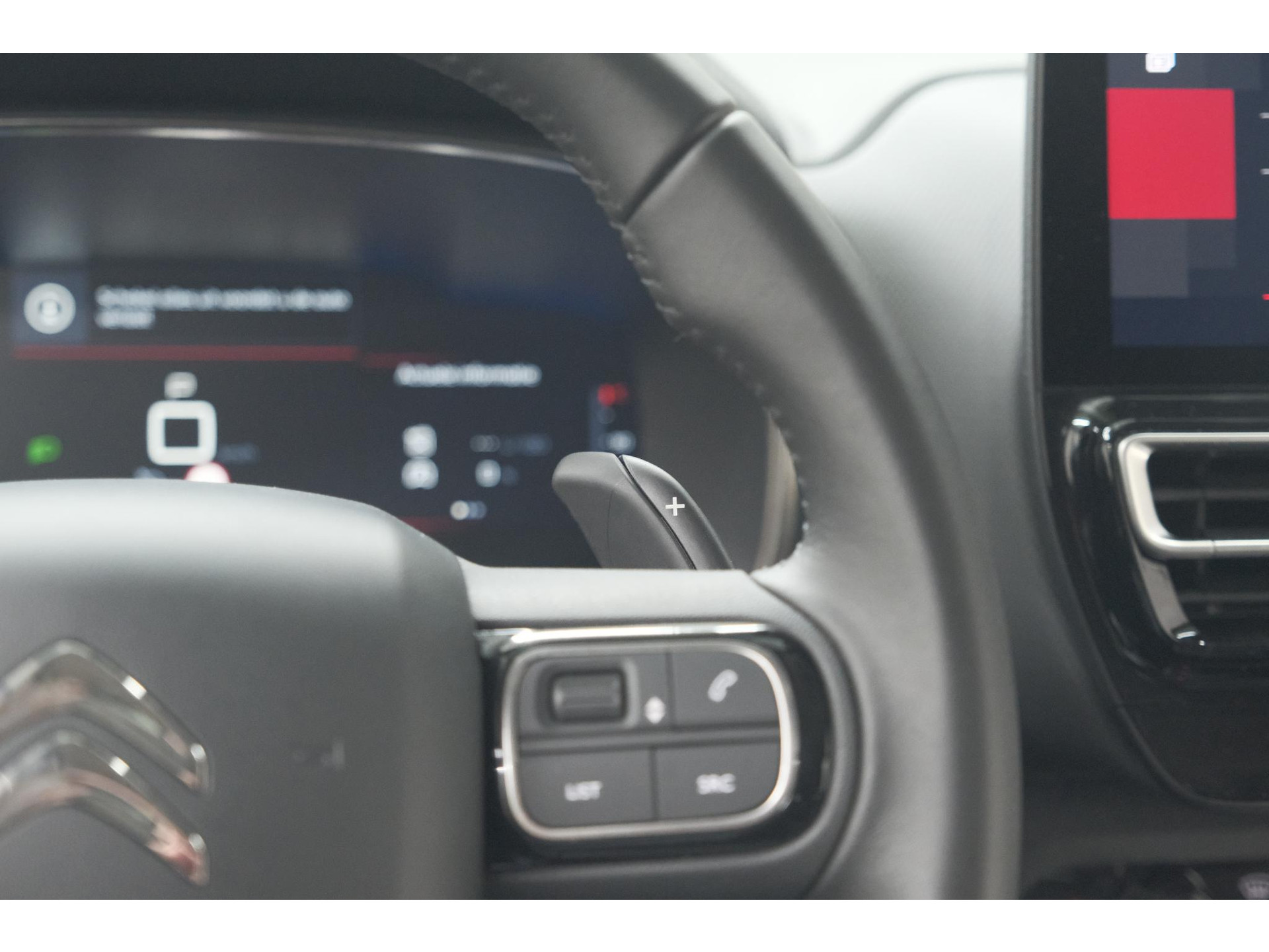 Citroen C5 Aircross Hybrid 136 e-DCS7 Plus | Camera | Navigatie | Parkeersensoren | Apple Carplay