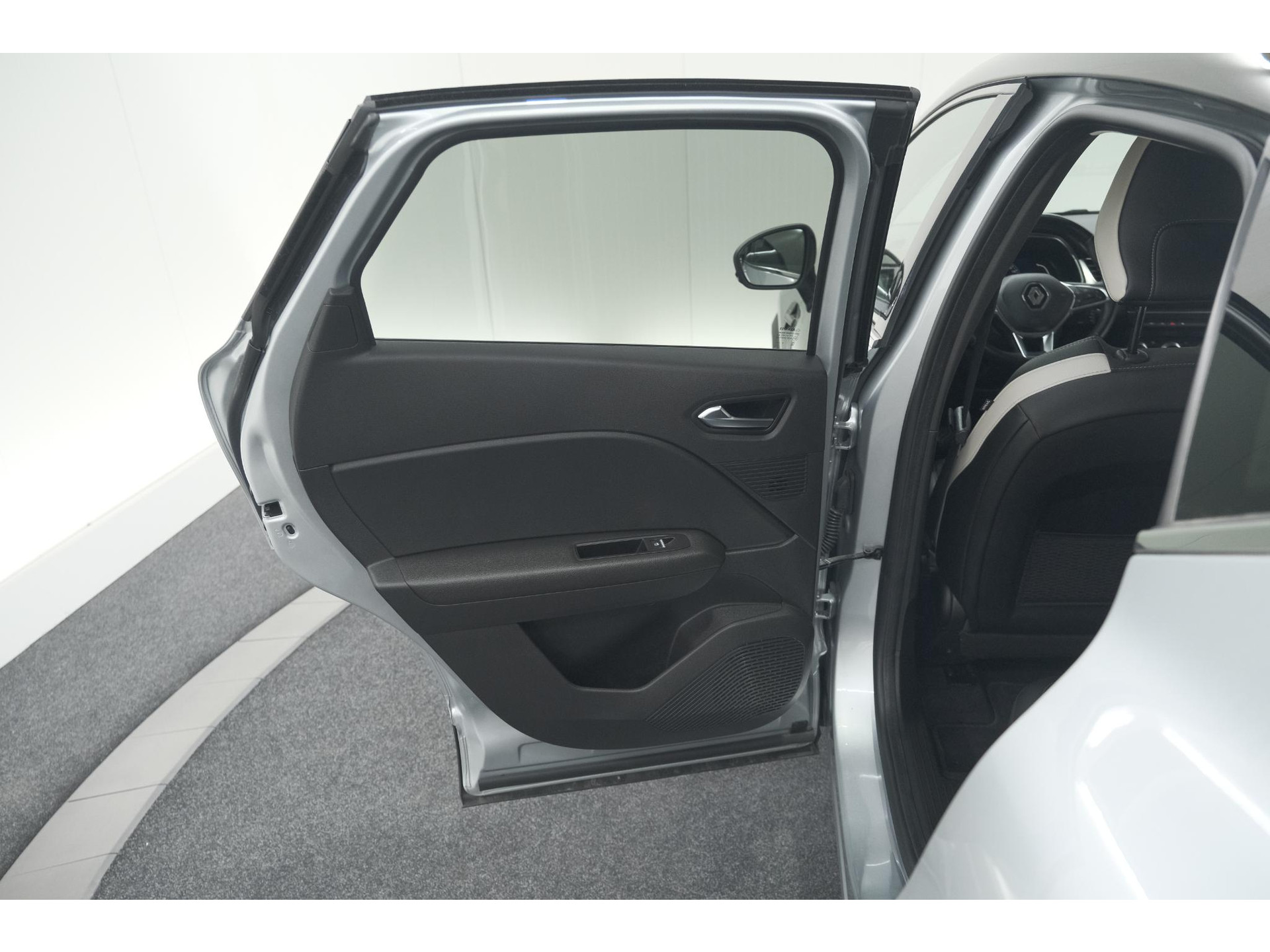 Renault Captur TCe 100 Intens | Camera | Navigatie | Parkeersensoren