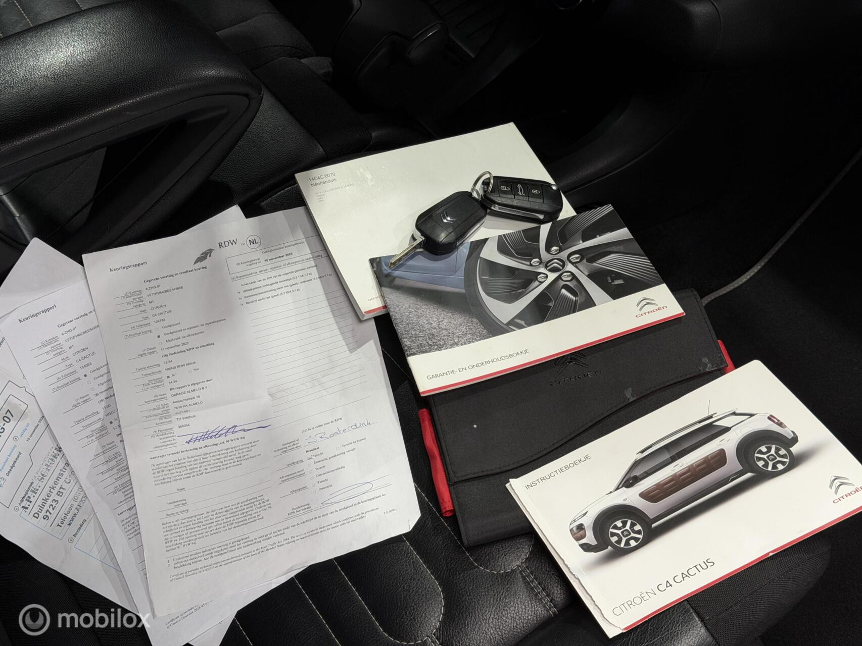 Citroën C4 Cactus 1.2 PureTech Shine|Automaat|NAP|Camera|Navi