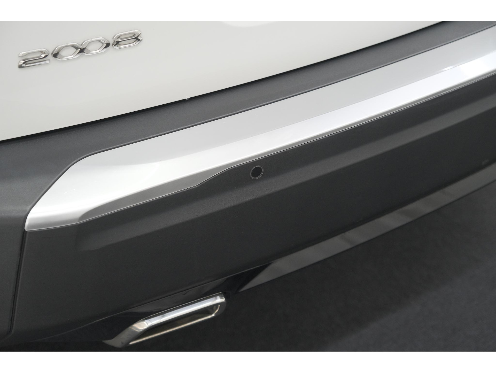 Peugeot 2008 PureTech 130 GT | Elektrisch Panoramadak | Camera | Dodehoekdetectie | Navigatie