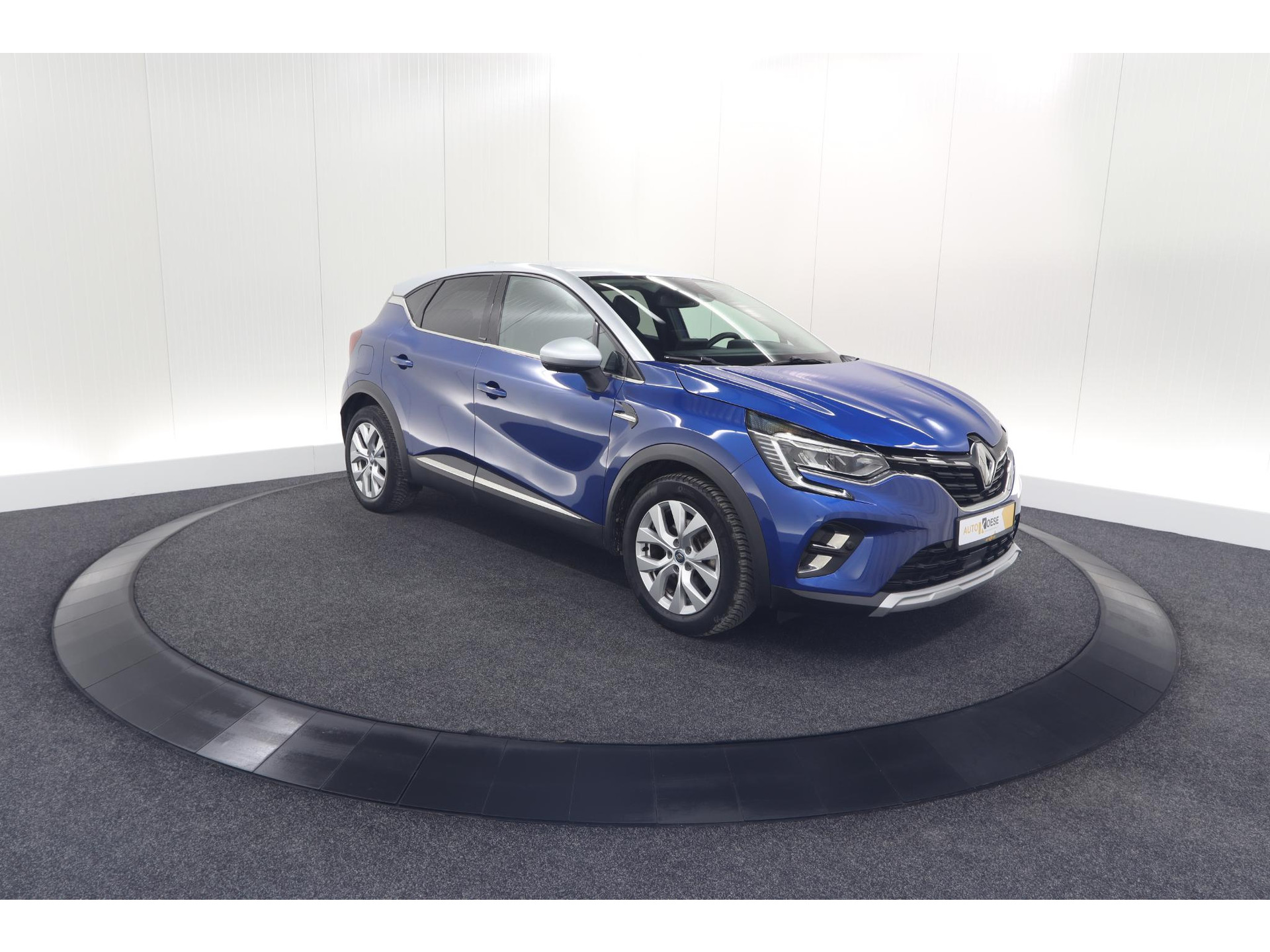 Renault Captur 1.6 E-Tech Plug-in Hybrid 160 Intens | Camera | 9.3 Inch Groot Scherm | Apple Carplay | Parkeersensoren