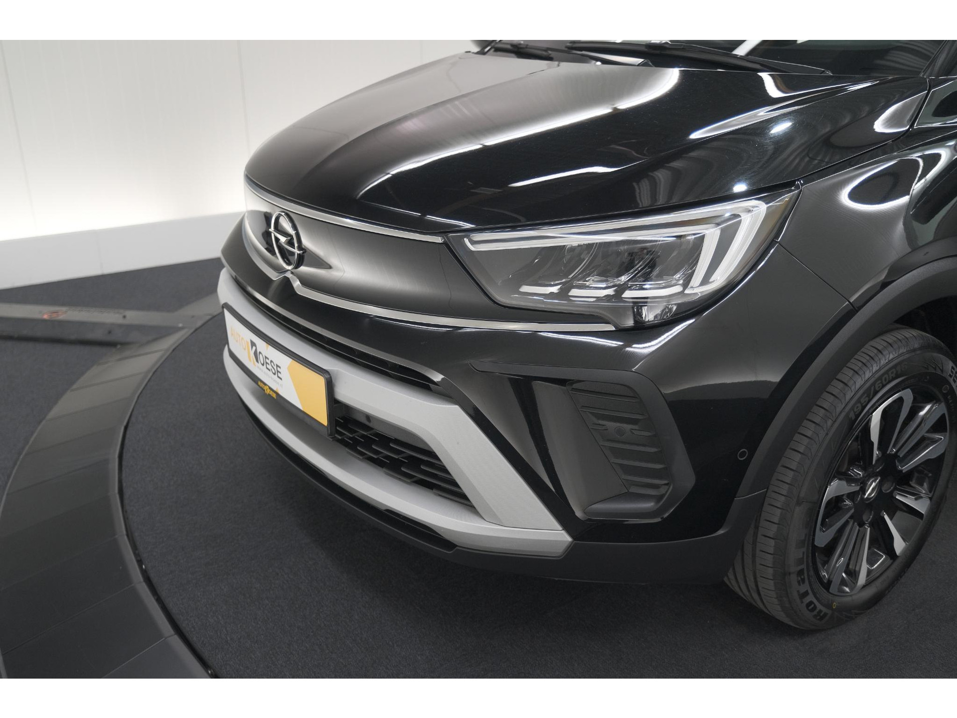 Opel Crossland 110 Turbo Business Elegance | Camera | Dodehoekdetectie | Navigatie | Apple Carplay