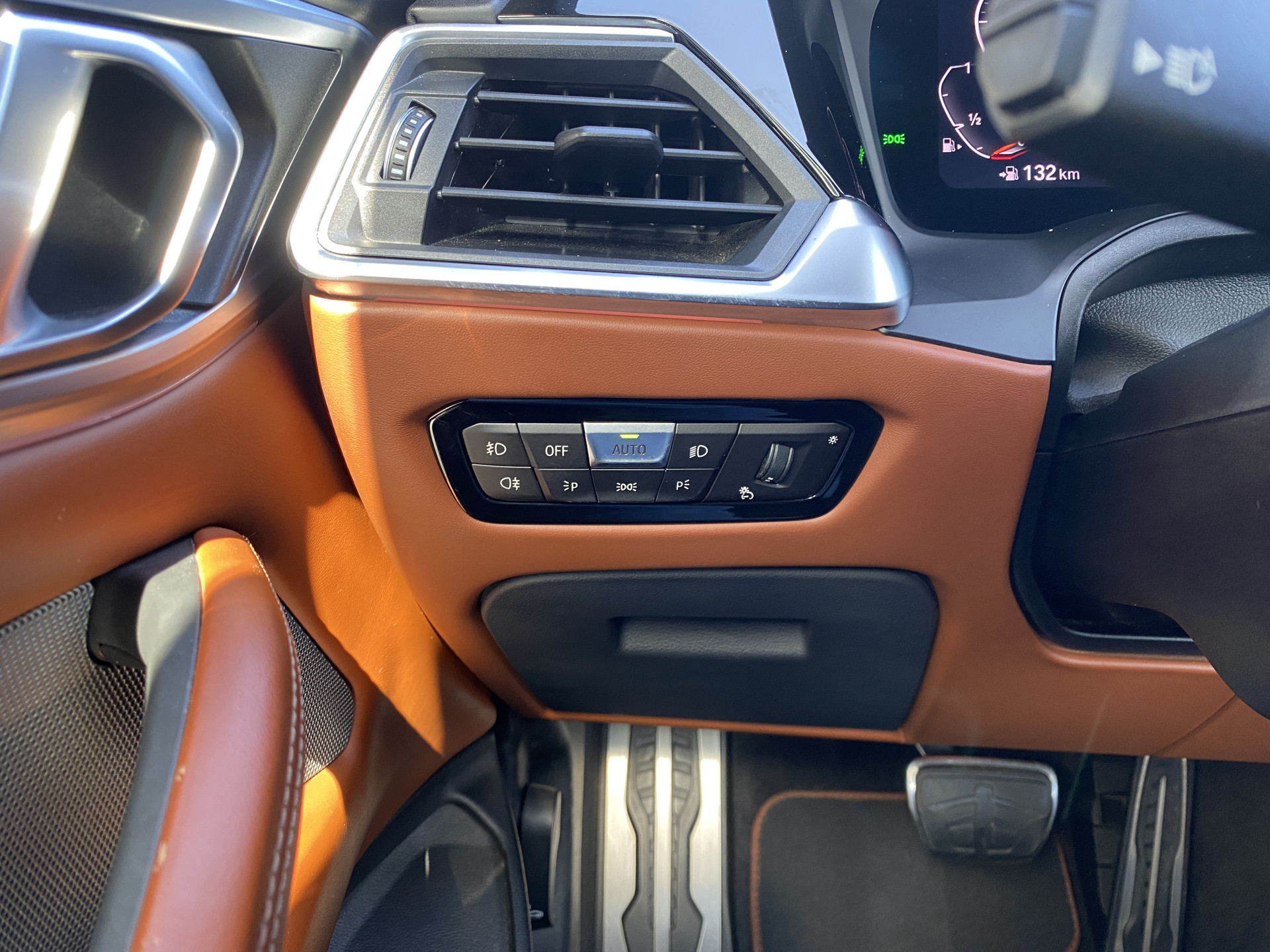 BMW 4-serie Cabrio 420i M-Sport 184 pk High Executive AUT. | dealer onderh. | cognac leder | memory seat | trekhaak | stoel-/stuurverw.