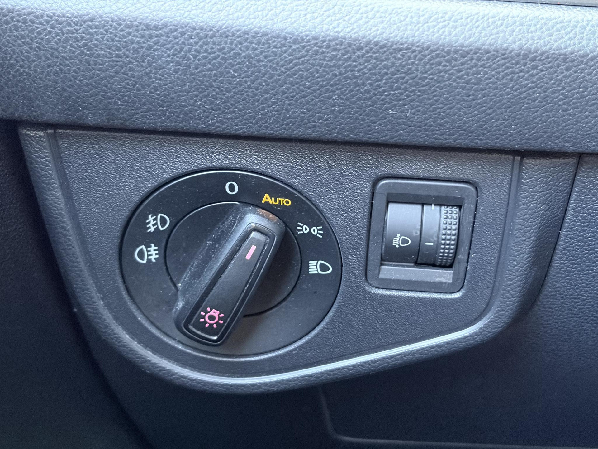Volkswagen Polo 1.0 MPI Comfortline ✓2e Eigenaar✓Camera✓Carplay✓Clima✓Cruise✓Zeer Zuinig✓Weinig km✓N.A.P✓Apk tot 02-2027