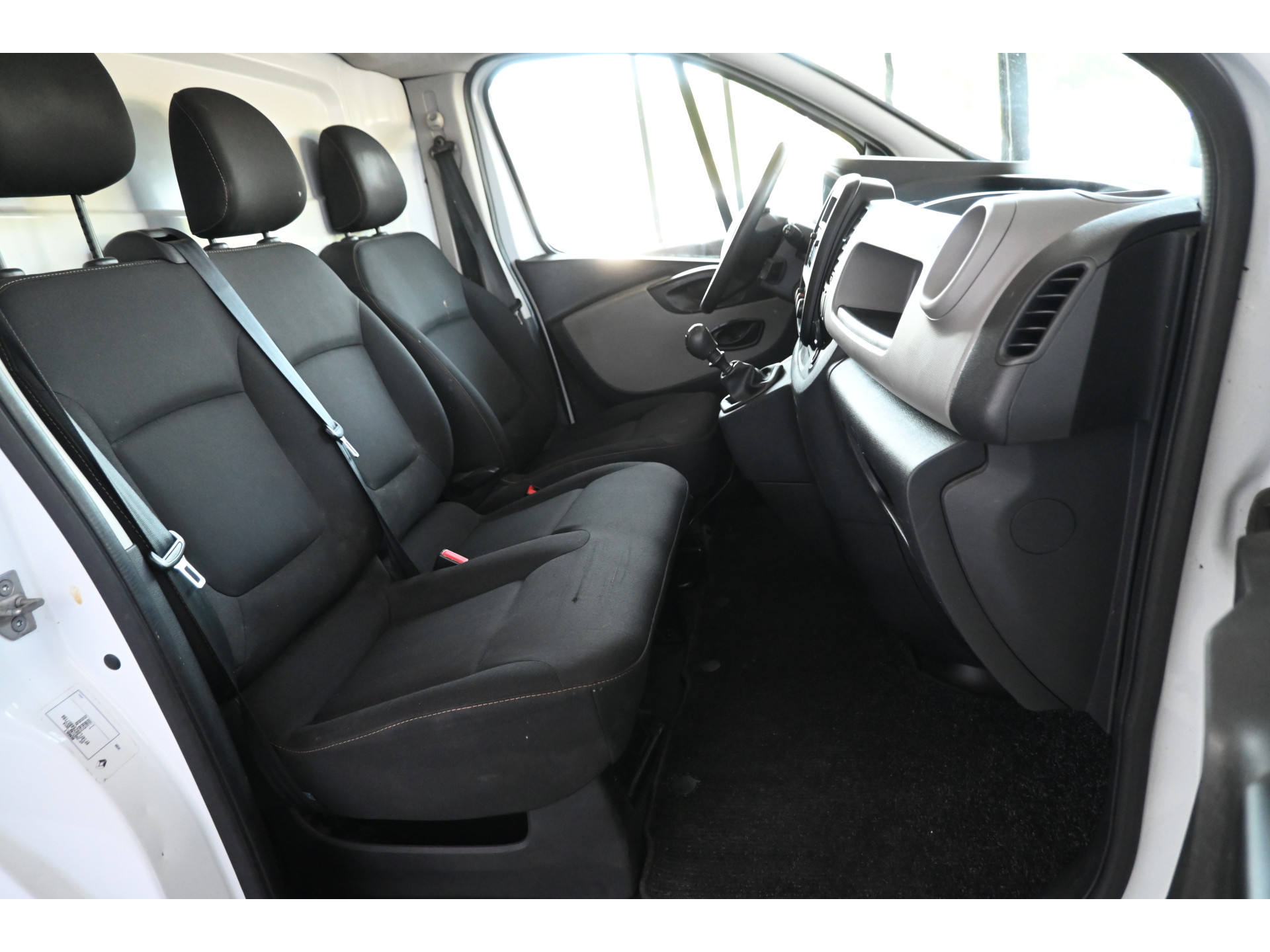 Renault Trafic 1.6 dCi T27 L1H1 Générique BTW Nap Airco Trekhaak Elektrisch Pakket Inruil Mogelijk!