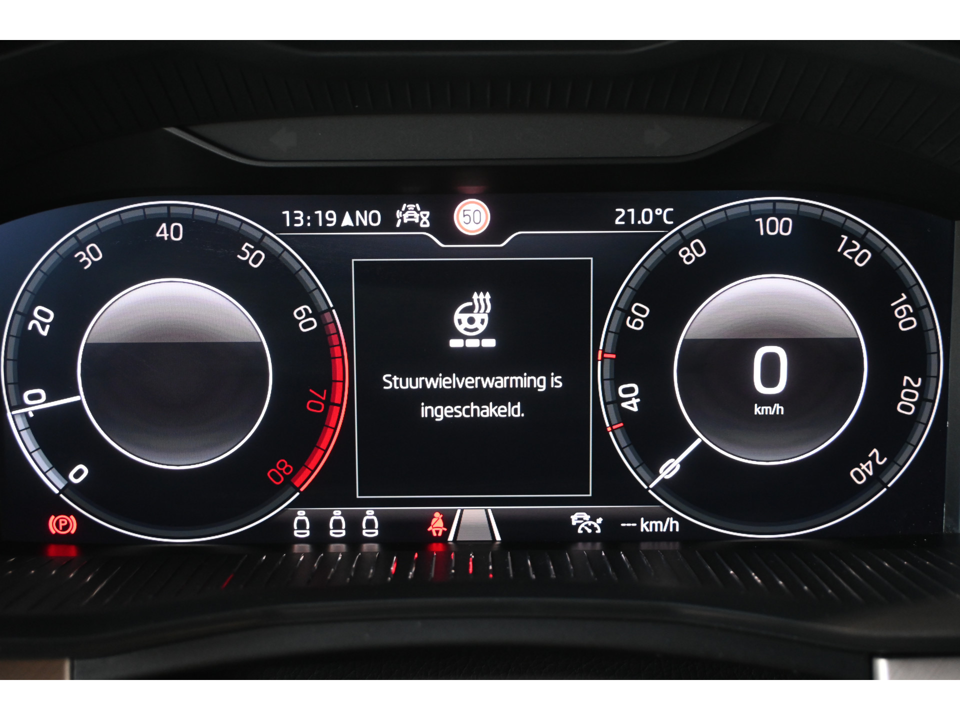 ŠKODA Scala 1.0 TSI Business Edition Nap! Adaptieve Cruise Clima Lane Assist Trekhaak Stoelverwarming CarPlay Goed Onderhouden! Inruil Mogelijk!