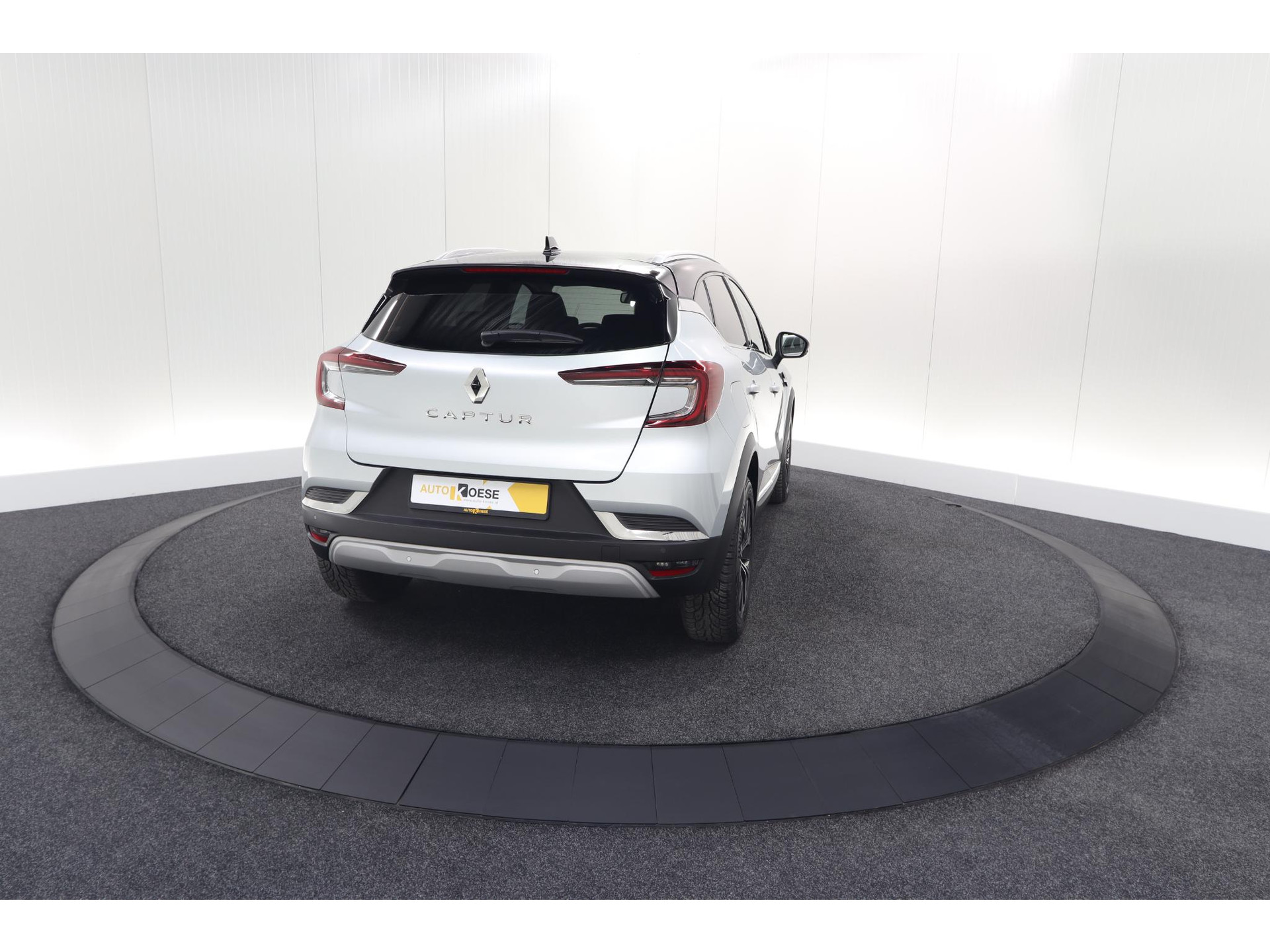 Renault Captur Mild Hybrid 140 EDC Techno | Camera | 9.3 Inch Scherm | Apple Carplay | Parkeersensoren | Allseason Banden | Stoelverwarming