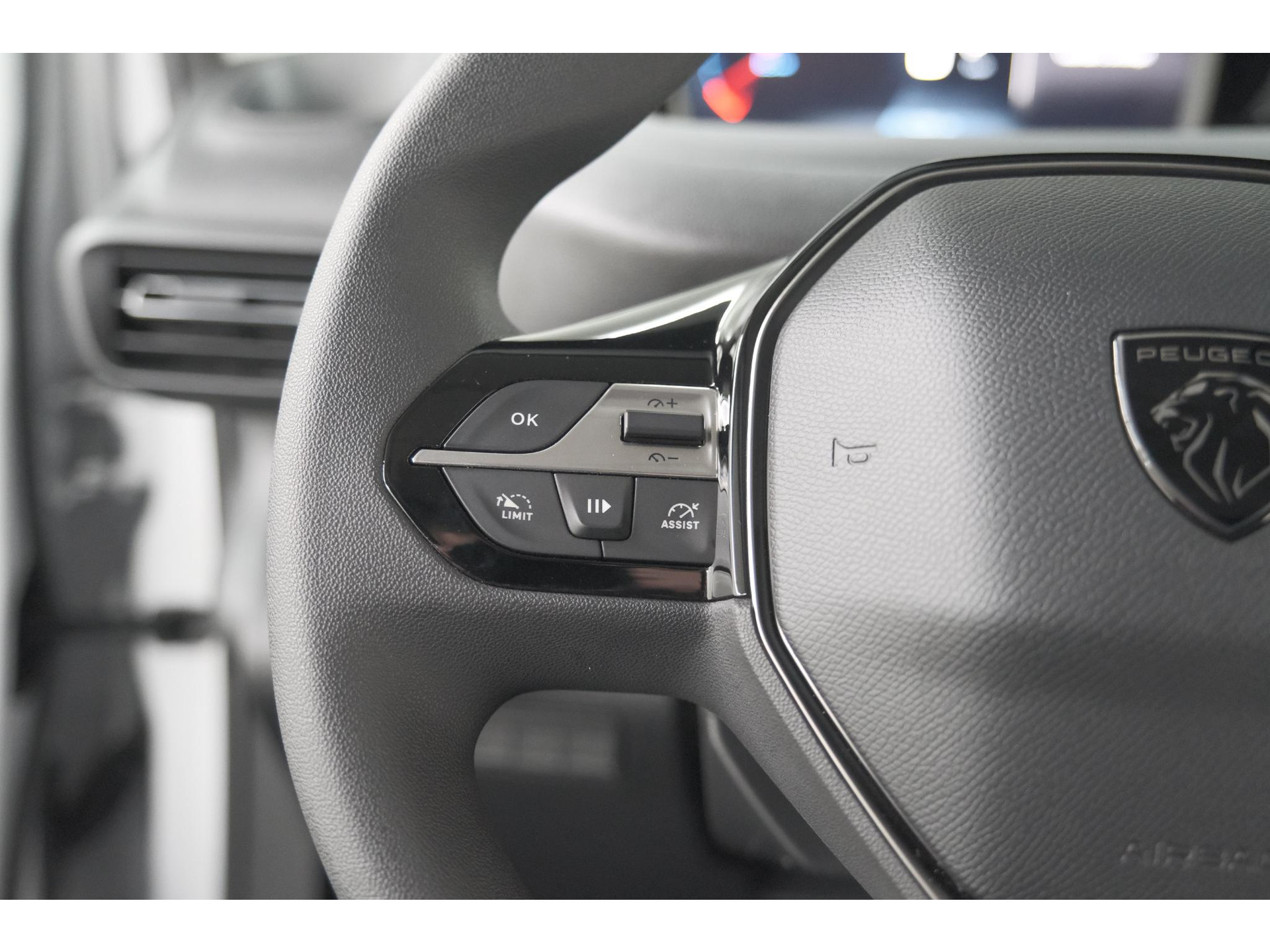 Peugeot Partner 1.5 BlueHDi 130 EAT8 S&S L2 | Trekhaak | Camera | Betimmering Laadruimte