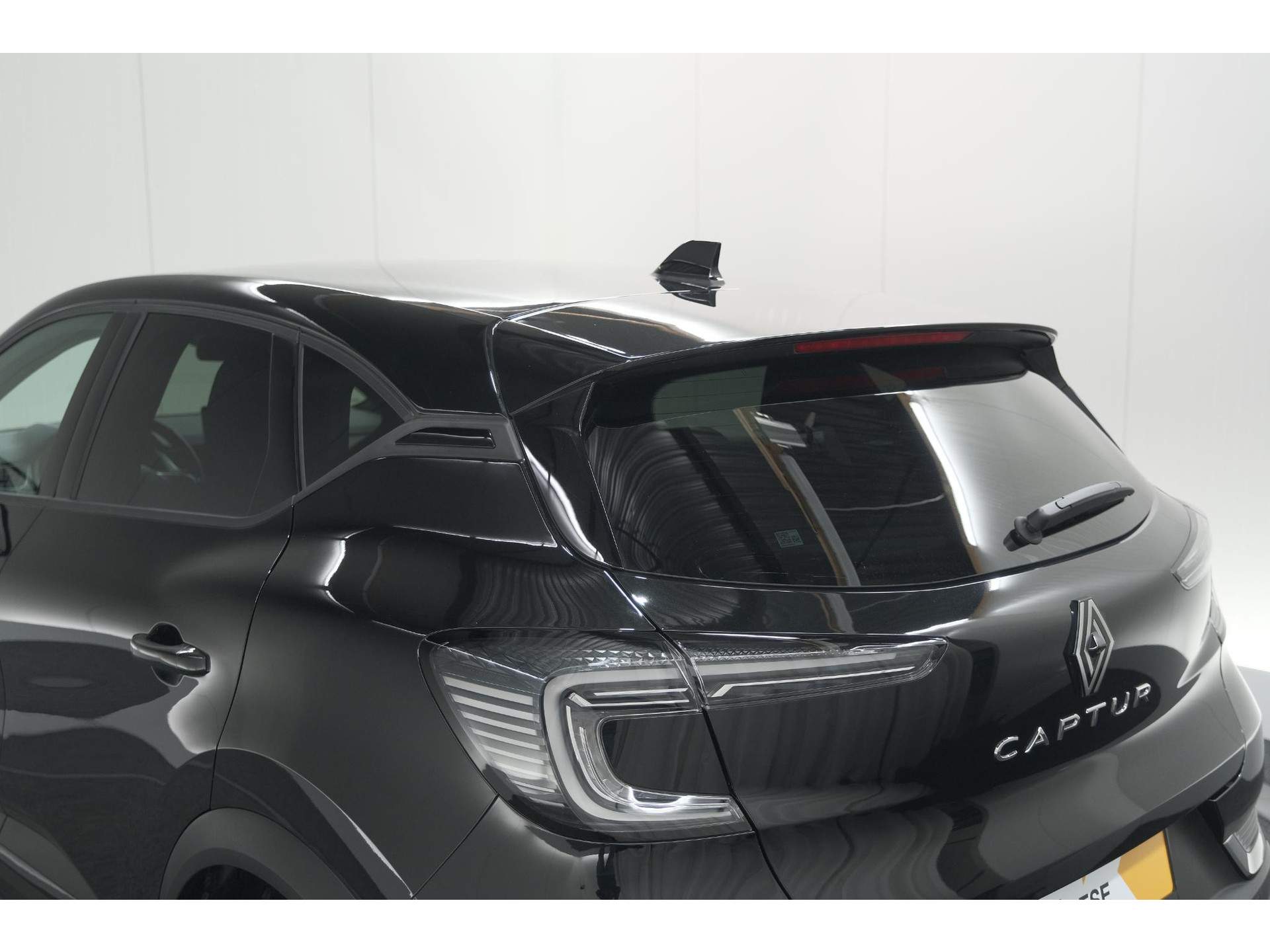 Renault Captur Mild Hybrid 160 EDC Techno | Pack Winter | Camera | Adaptieve Cruise Control | Apple Carplay