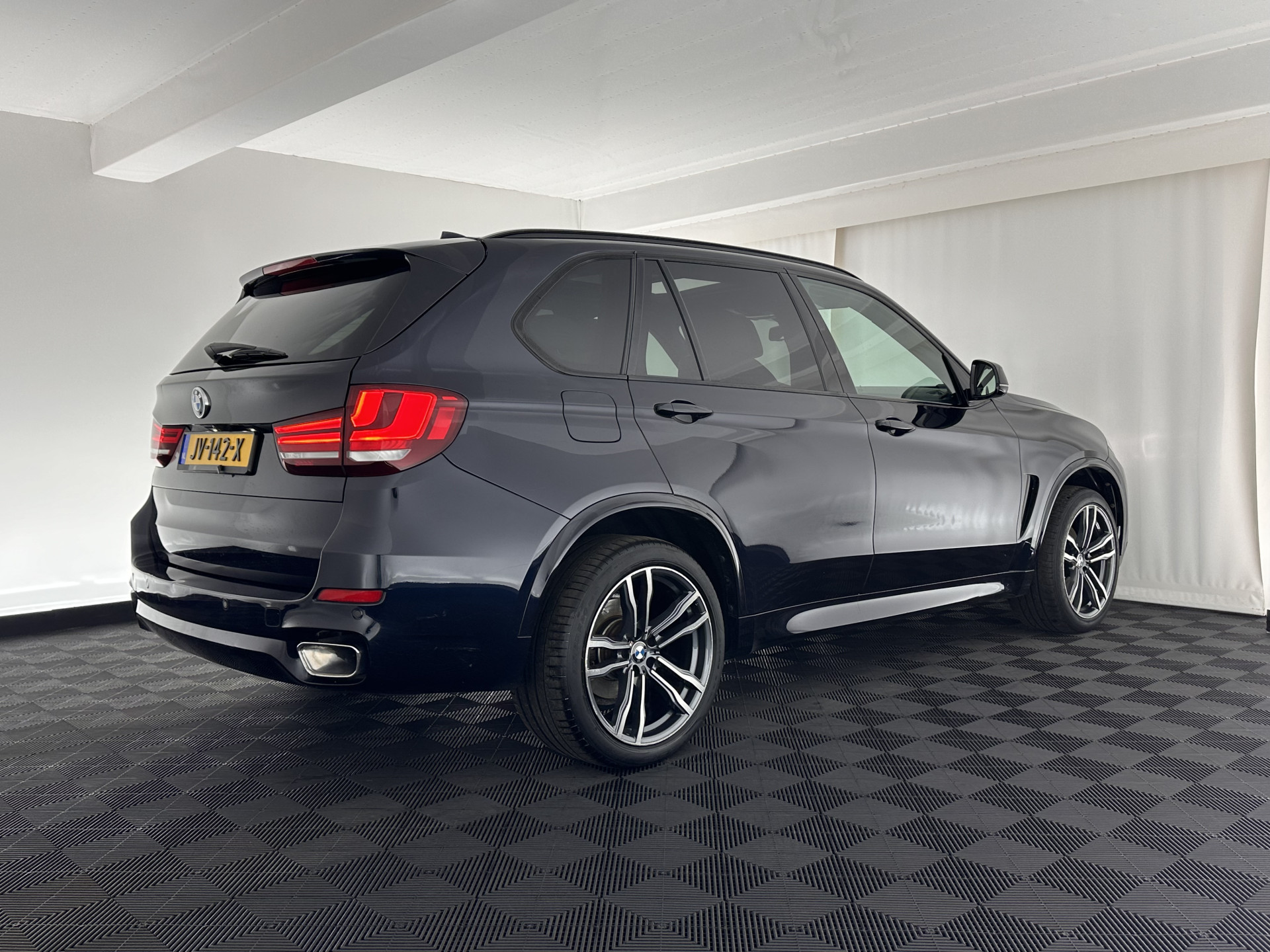 BMW X5 xDrive40e *MOTOR DEFECT* i-Performance High Exec. M-Sportpack Aut. *PANO | HEAD-UP | DAKOTA-FULL-LEATHER | FULL-LED | COMFORT-SEATS | MEMORY-PACK | HIFI-SOUND | CAMERA | KEYLESS | NAVI-FULLMAP | SHIFT-PADDLES | SPORT-SEATS | 20''ALU*