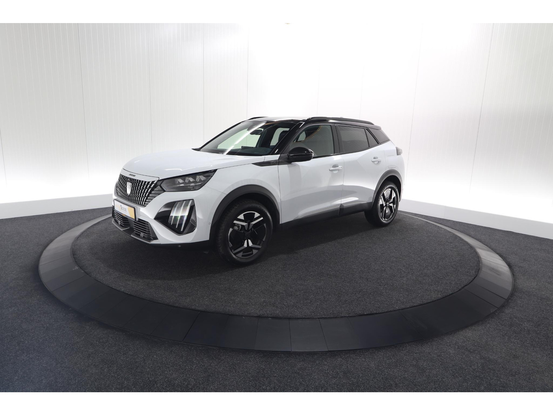 Peugeot 2008 PureTech 130 EAT8 GT | 360 Camera | Stoelmassage | Adaptieve Cruise Control | Dodehoekdetectie
