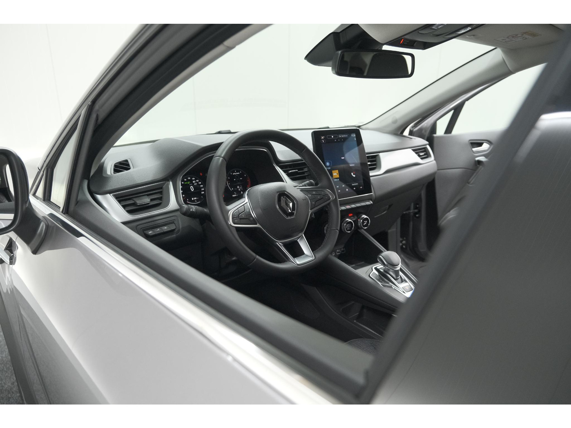 Renault Captur Mild Hybrid 140 EDC Techno | Camera | 9.3 Inch Scherm | Apple Carplay | Parkeersensoren | Allseason Banden | Stoelverwarming