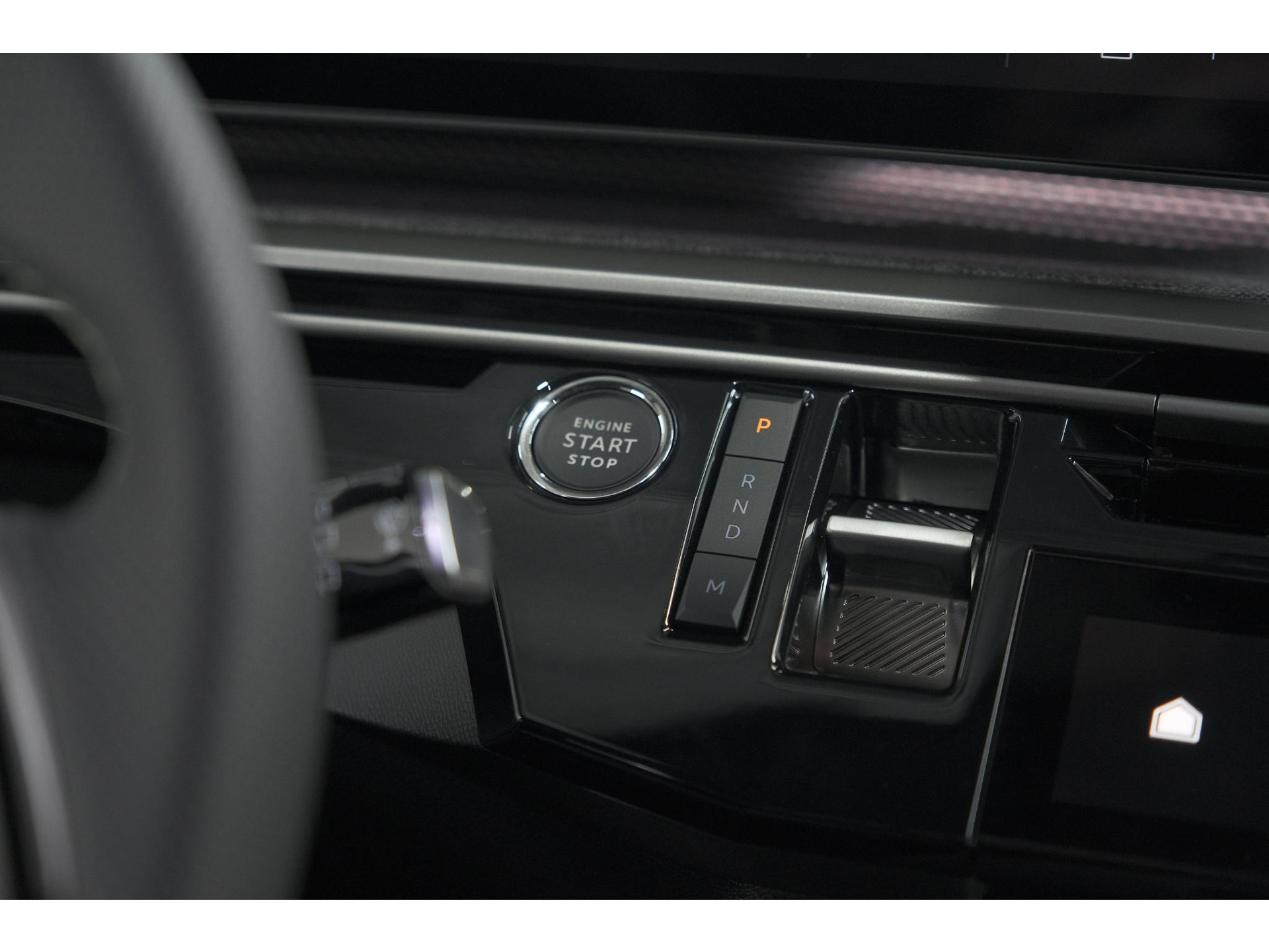 Peugeot 5008 HYbrid 145 e-DCS6 GT | Panoramadak | Camera | Elektrische Achterklep | Adaptieve Cruise Control