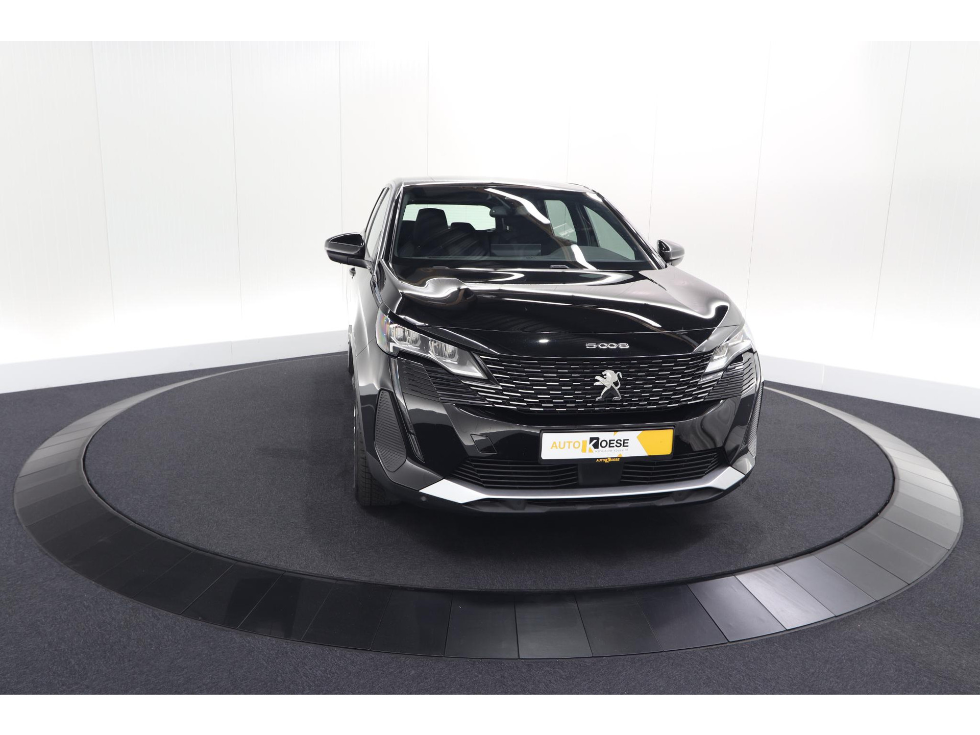Peugeot 5008 PureTech 130 EAT8 Active Pack Business | 7 Zitplaatsen | Camera | Navigatie | Apple Carplay | Parkeersensoren