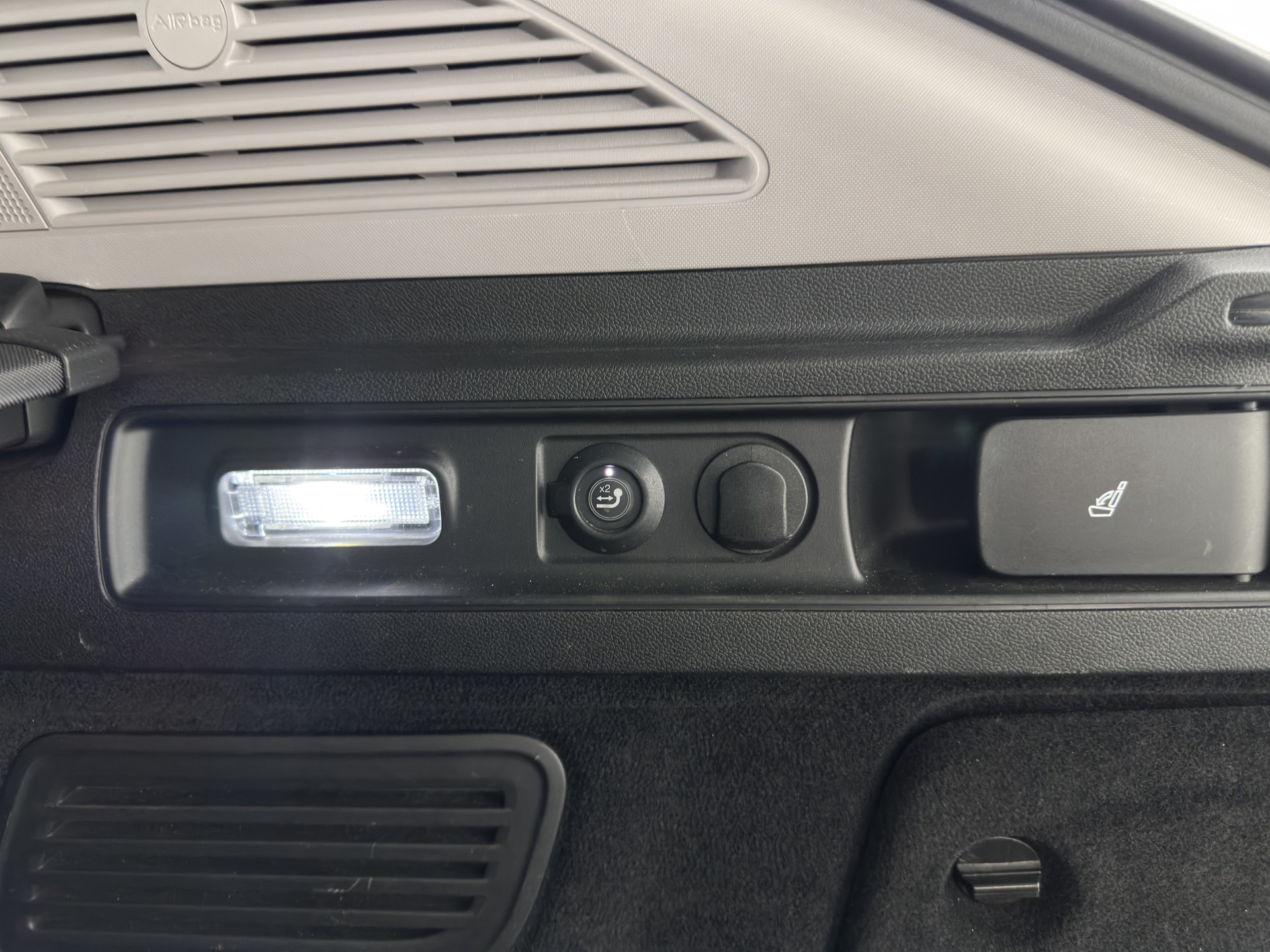 Alfa Romeo Stelvio 2.0 T Veloce AWD B-Tech Business Edition Aut. *PANO | LEATHER | XENON | ADAPTIVE-CRUISE | MEMORY-PACK | BLIND-SPOT | HEATED-SPORTSEATS | CAMERA | DAB+ | KEYLESS | SHIFT-PADDLES | PRIVACY-GLASS | NAVI-FULLMAP | TOWBAR | 20''