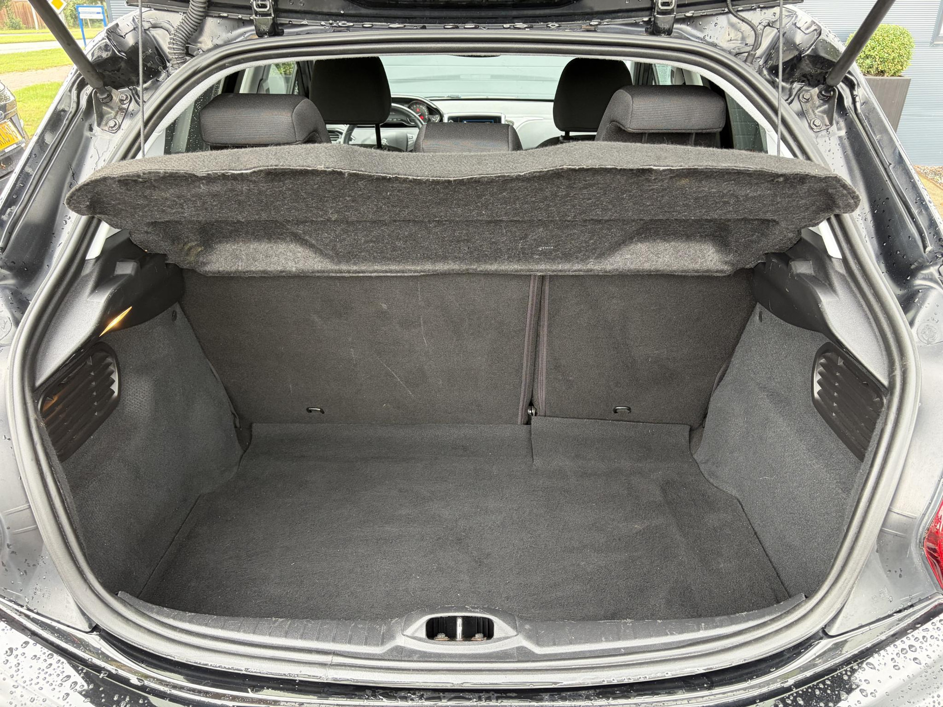Peugeot 208 1.2 PureTech Signature ✓Net beurt gahad✓Navi✓Carplay✓Lm velgen✓Airco✓Cruise✓5 Deurs✓Pdc✓5 Deurs✓Lm velgen✓N.A.P✓Apk tot 04-2027