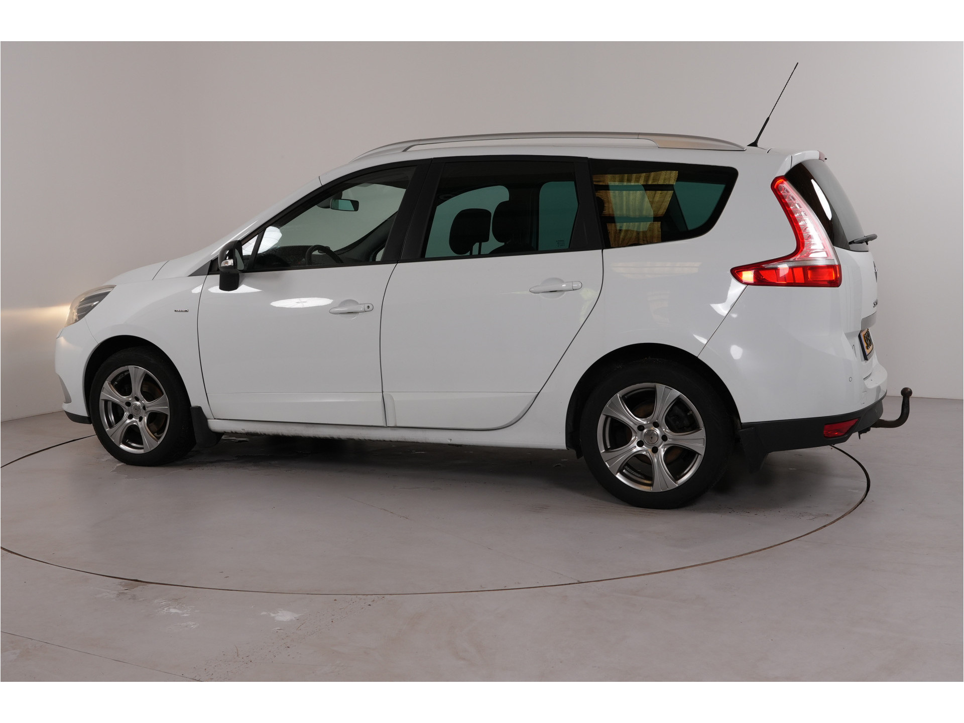 Renault Grand Scénic 1.5 dCi Bose | Trekhaak | Stl. verw. | Cruise