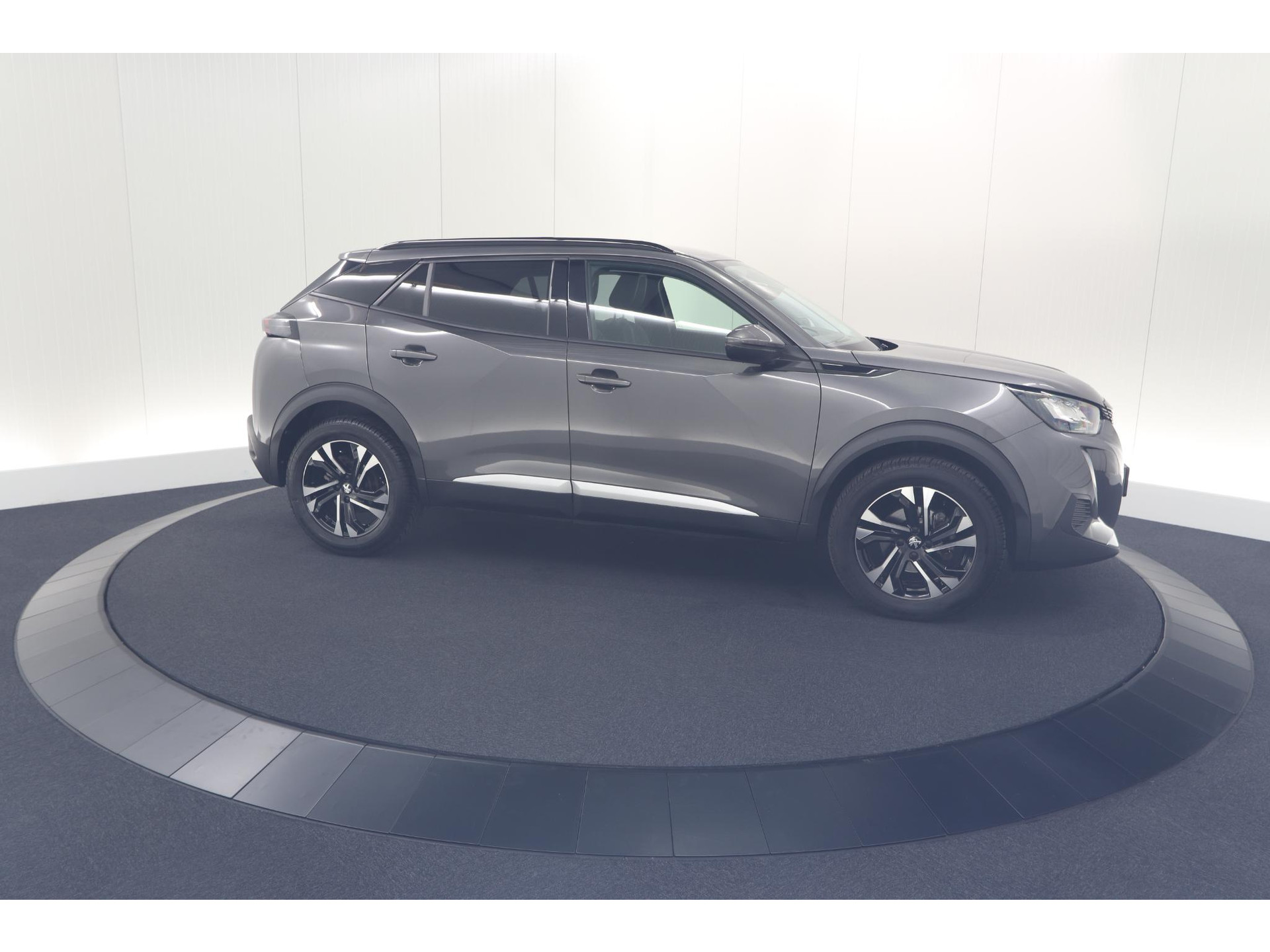 Peugeot 2008 PureTech 130 EAT8 Allure Pack | Trekhaak | Camera | Navigatie | Parkeersensoren