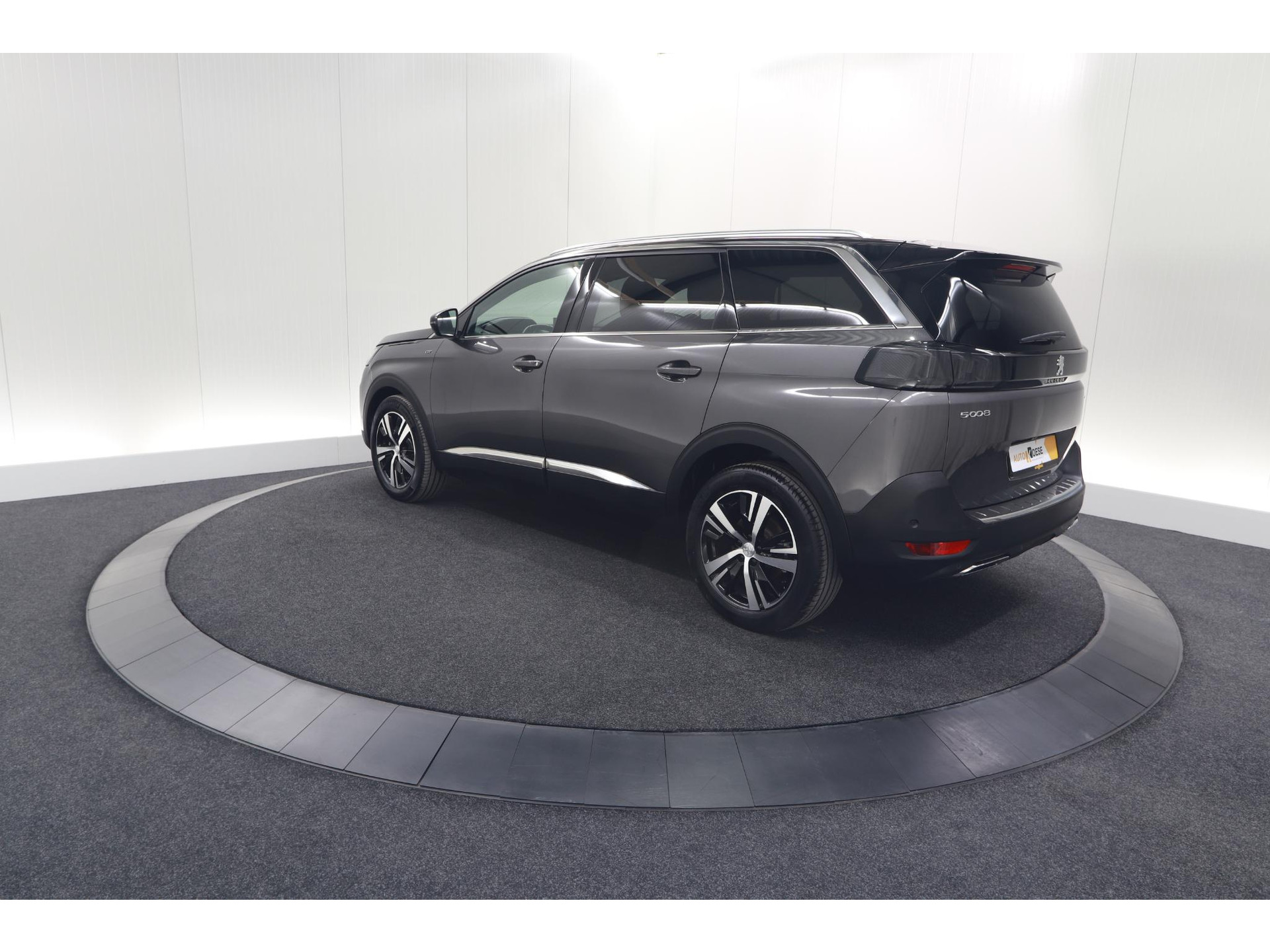 Peugeot 5008 PureTech 130 GT | Camera | Adaptieve Cruise Control | Dodehoekdetectie | Navigatie
