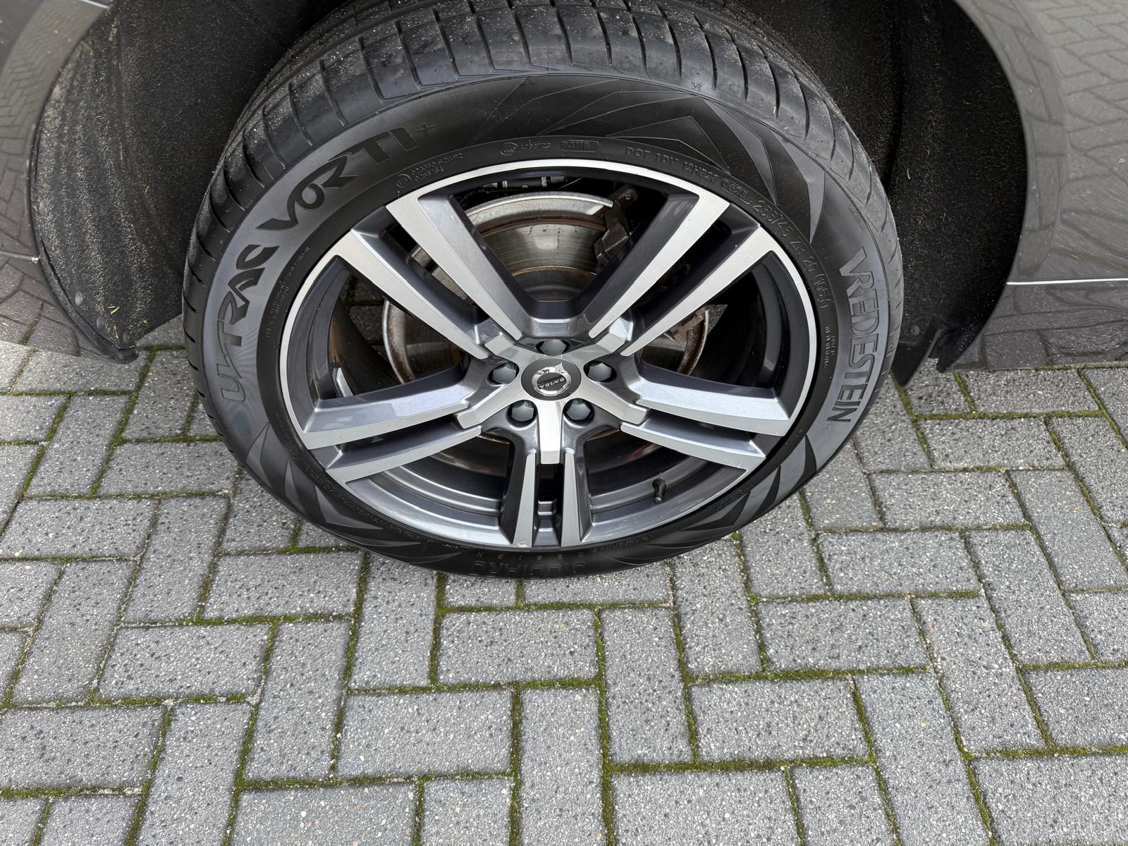 Volvo XC60 2.0 T8 Plug-in hybrid AWD Inscription Exclusive | 1E EIGENAAR | 3/6/12 MND GARANTIE | PANO | LED | ACC | DAB | CARPLAY | TREKHAAK | STOELKOELING |