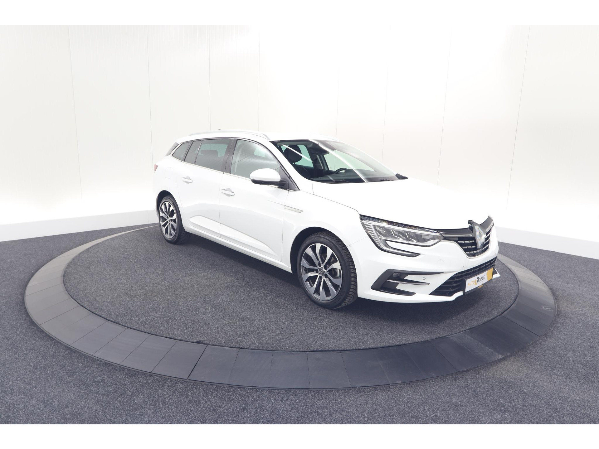 Renault Mégane Estate TCe 140 EDC Techno | Trekhaak | Camera | Navigatie | 9.3 Inch Groot Scherm