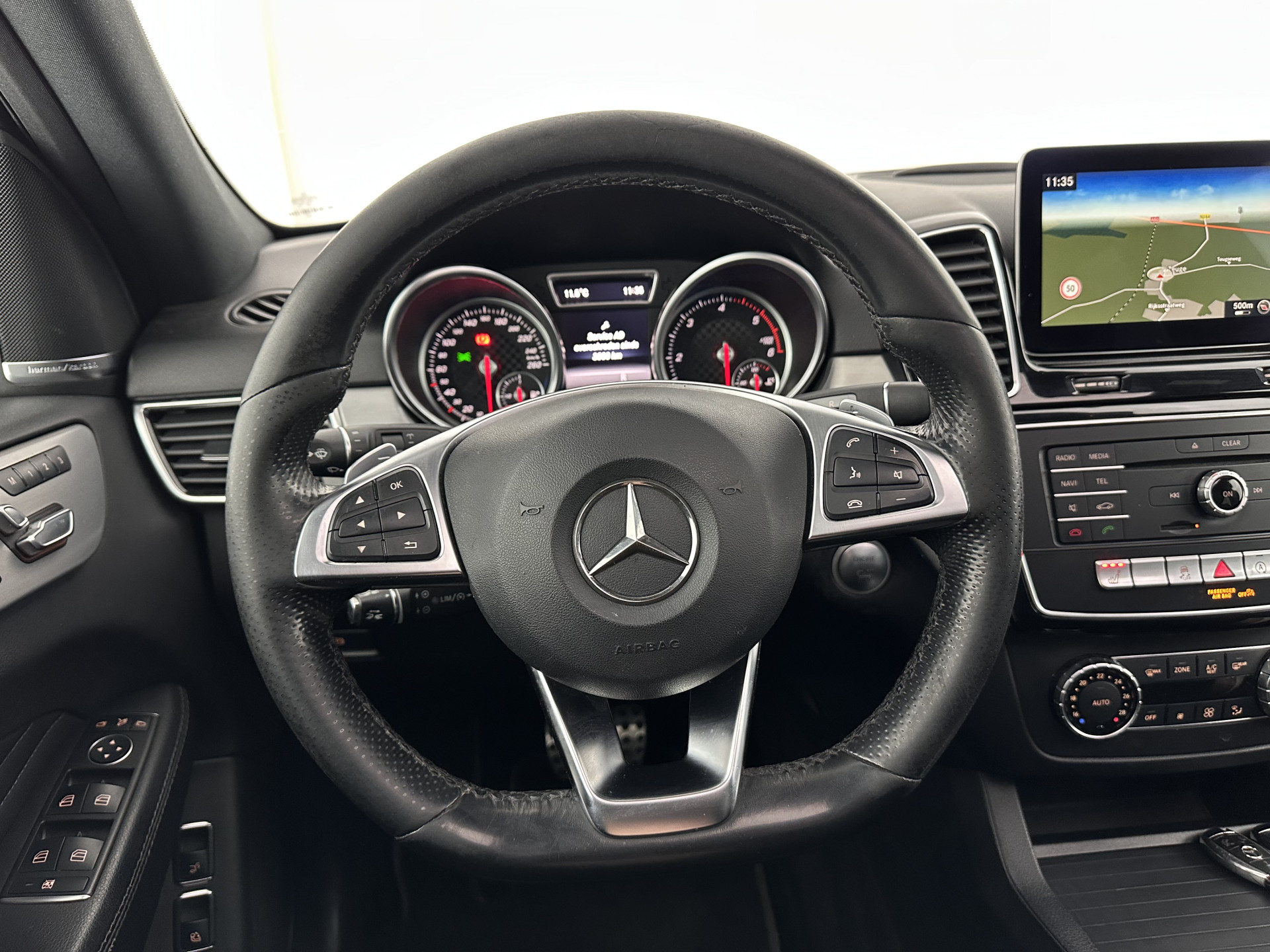Mercedes-Benz GLE-klasse 350 d 4MATIC AMG Sport Edition (INCL-BTW) *PANO | DISTRONIC-PLUS | LEATHER | FULL-LED | BLINDSPOT | HARMAN/KARDON | TOPVIEW | MEMORY-PACK | AIRSUSPENSION | HEATED-COMFORTSEATS | NAVI-FULLMAP | PRIVACYGLASS | 21"ALU*