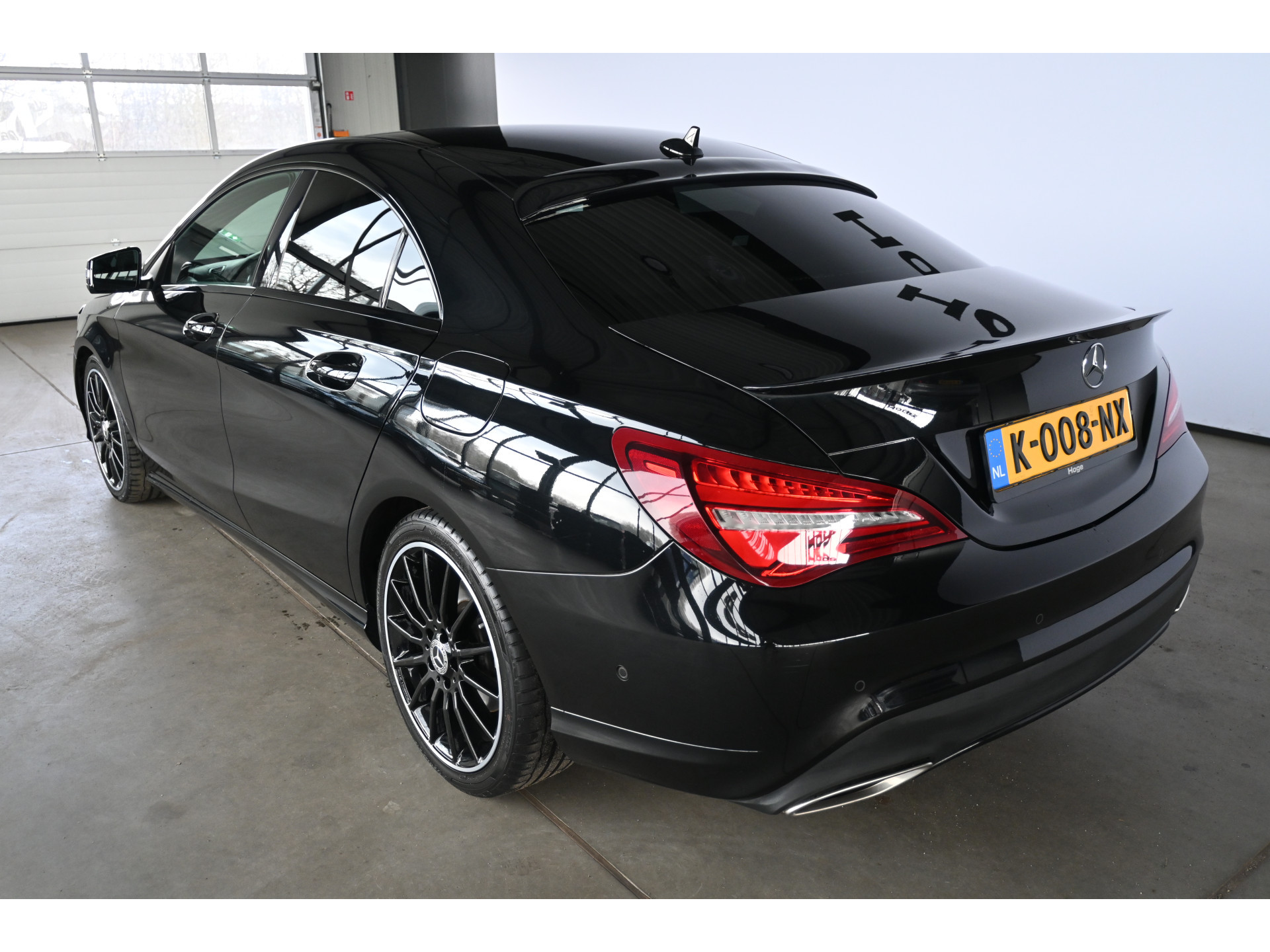 Mercedes-Benz CLA-klasse 200 Prestige AMG Automaat Clima Navigatie LED Rijklaarprijs Inruil Mogelijk!