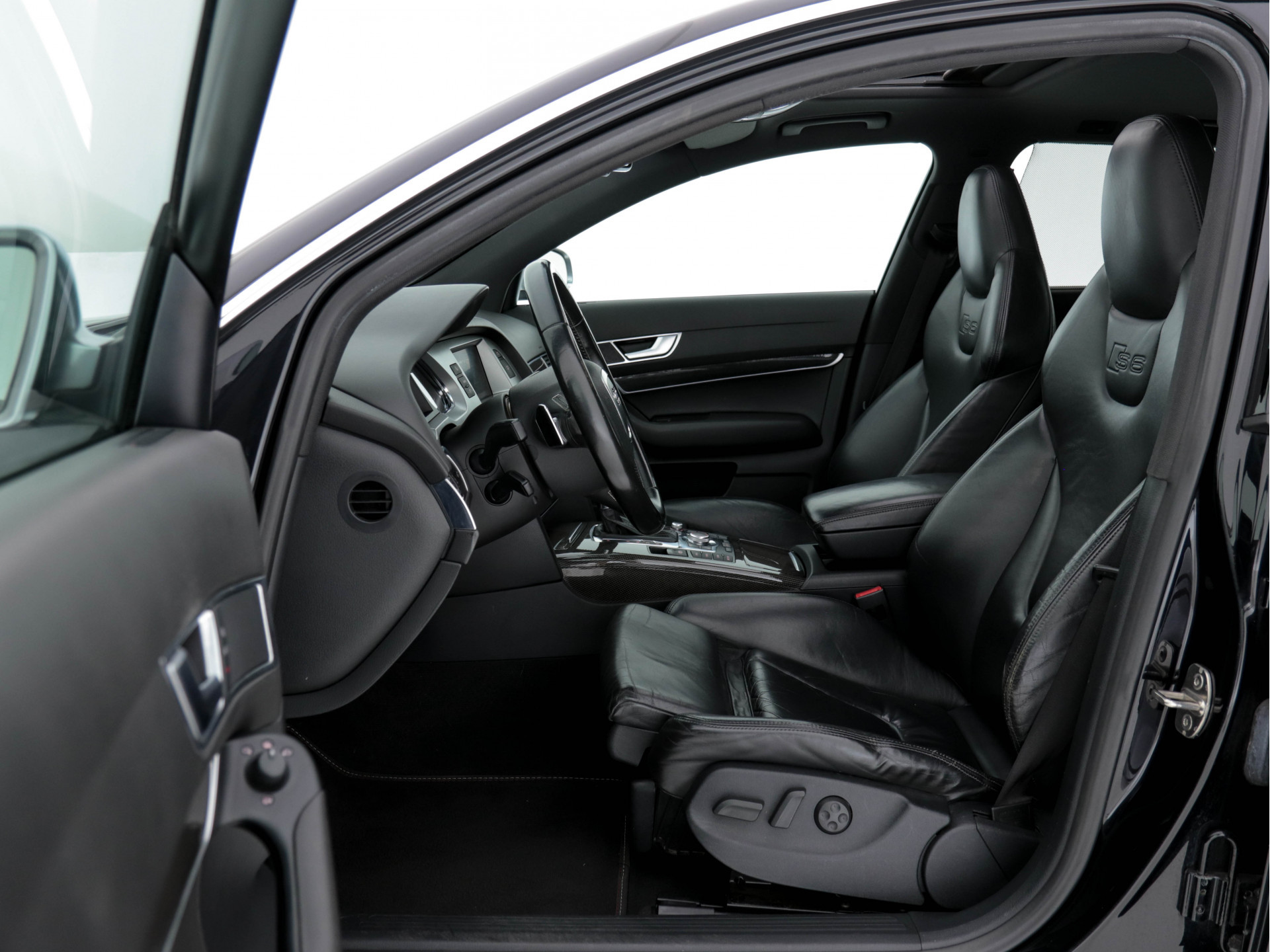 Audi S6 Avant S6 5.2 FSI Quattro [⚠️] Aut. *PANO | LEATHER | XENON-PLUS | NAVI-FULLMAP | SPORT-SEATS | BOSE-SURROUND | ECC | DECOR-CARBON | PDC | HEATED-SPORTSEATS | SHIFT-PADDLES |  CRUISE | 18"ALU*