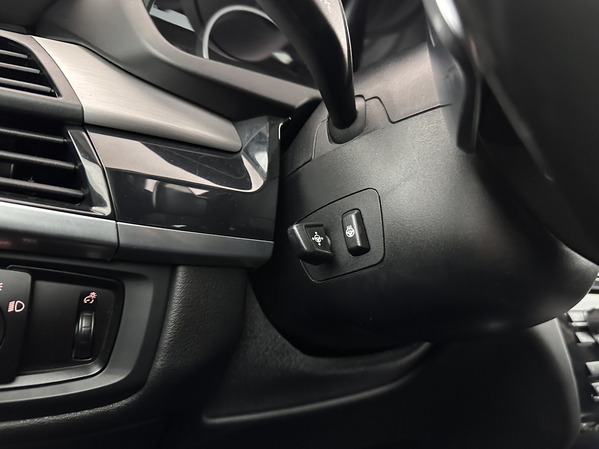 BMW X6 xDrive30d High Executive (INCL-BTW) Aut. *PANO | LEATHER | FULL-LED | HARMAN/KARDON | BLINDSPOT | MEMORY-PACK | DIGI-COCKPIT | HEATED-COMFORTSEATS | NAVI-FULLMAP | PRIVACYGLASS | HEAD-UP | ADAPTIVE-CRUISE | 19"ALU*