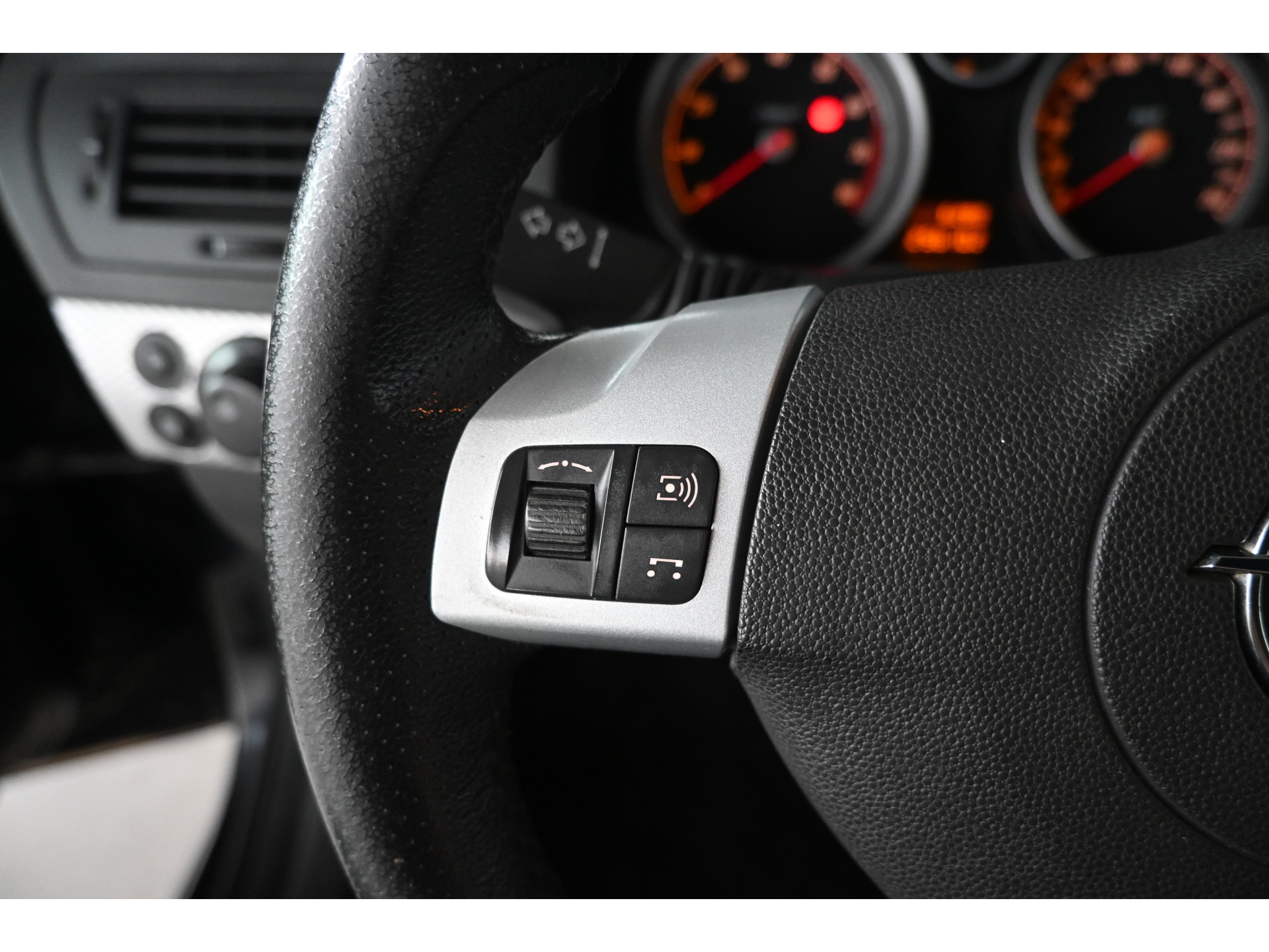 Opel Astra GTC 1.6 Sport Airco Cruise Control Trekhaak All in Prijs! Inruil Mogelijk!
