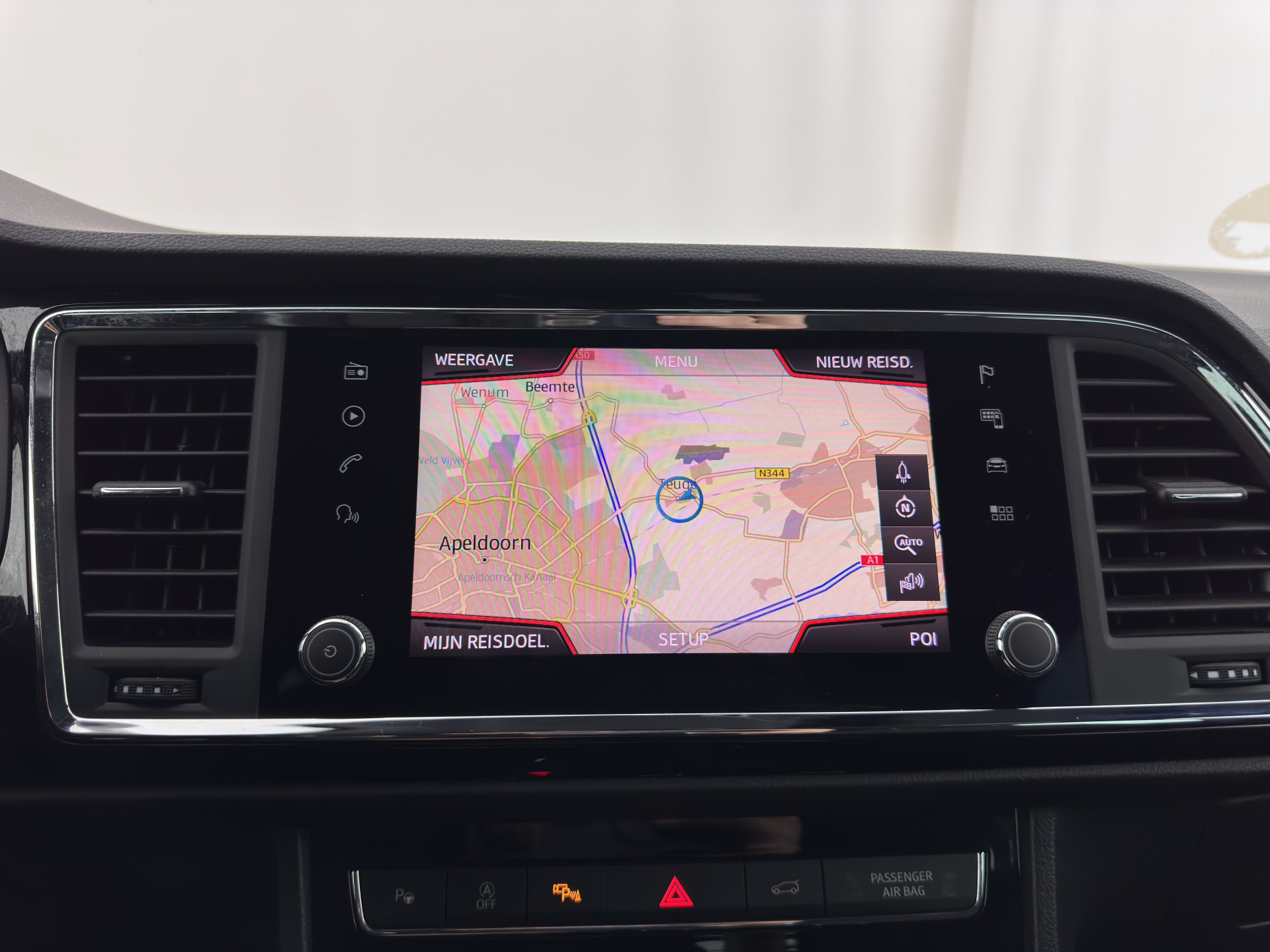 SEAT Ateca 1.5 TSI FR Business Intense (INCL-BTW) *FULL-LED | SPORT-SEATS | NAVI-FULLMAP | LEATHER-MICROFIBRE | CAMERA | KEYLESS | DAB+ | CARPLAY | ECC | PDC | CRUISE | TOWBAR | 18''ALU*