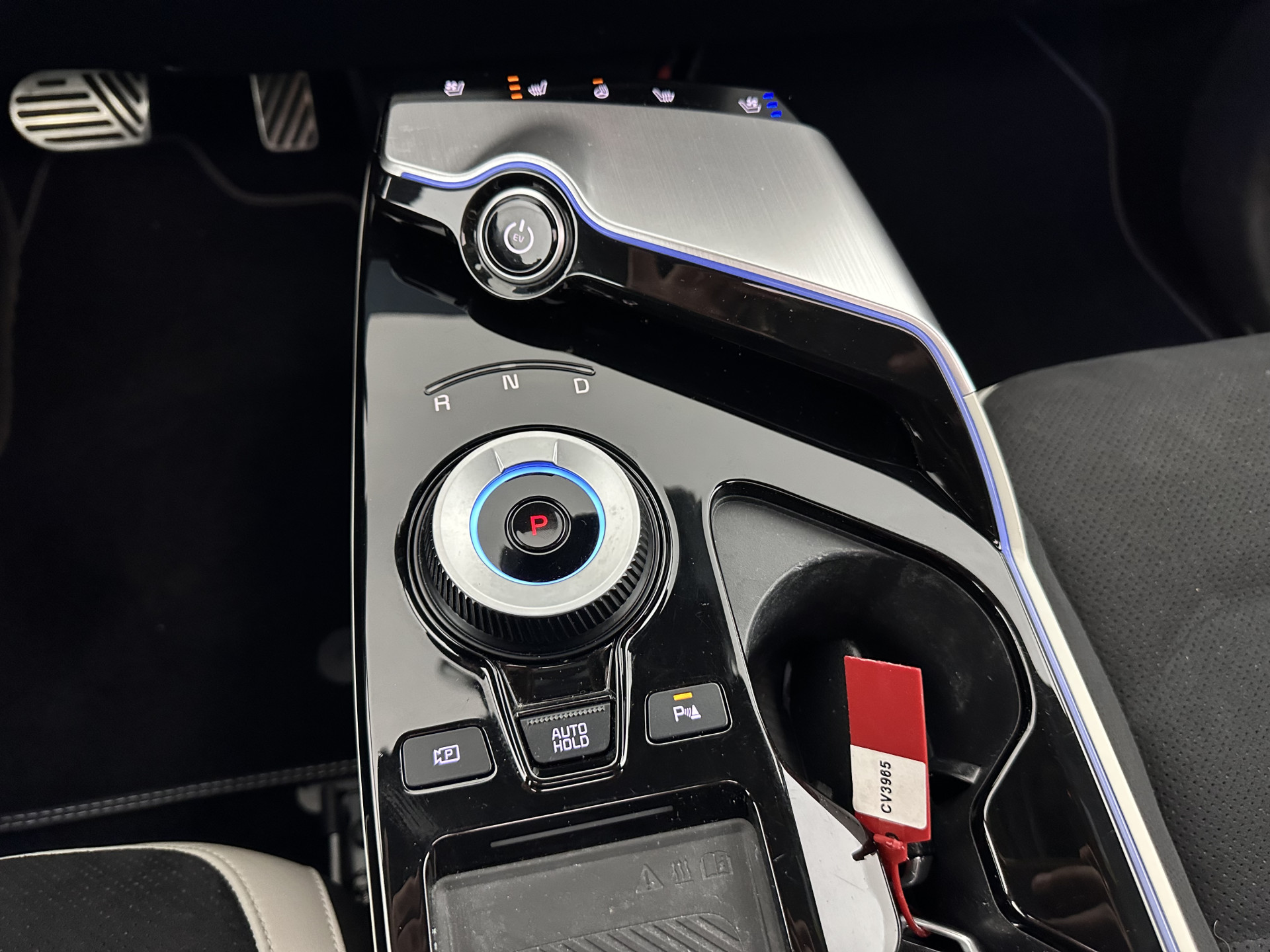 Kia EV6 GT-Line 77.4 kWh [ 3-Fase-11kW ] (SOH-100%) (INCL-BTW) Aut. *HEATPUMP | PANO | HEAD-UP | LEATHER-ALCANTARA | ADAPTIVE-CRUISE | DIGI-COCKPIT | MERIDIAN-AUDIO | MEMORYPACK | FULL-LED | KEYLESS | TOPVIEW | DAB | BLINDSPOT | NAVI-FULLMAP |