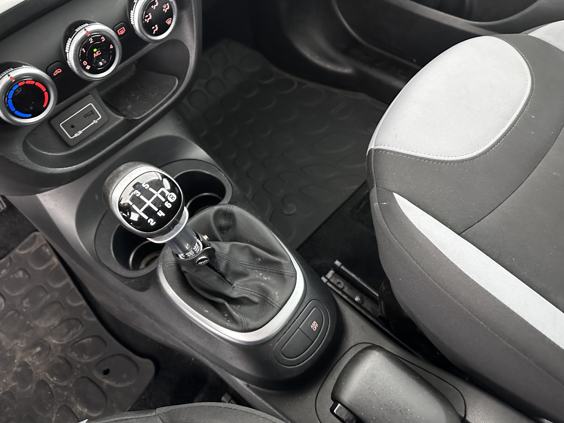 Fiat 500 L 0.9 TwinAir PopStar (INCL-BTW) *NAVI | CRUISE | AIRCO | COMFORTSEATS*