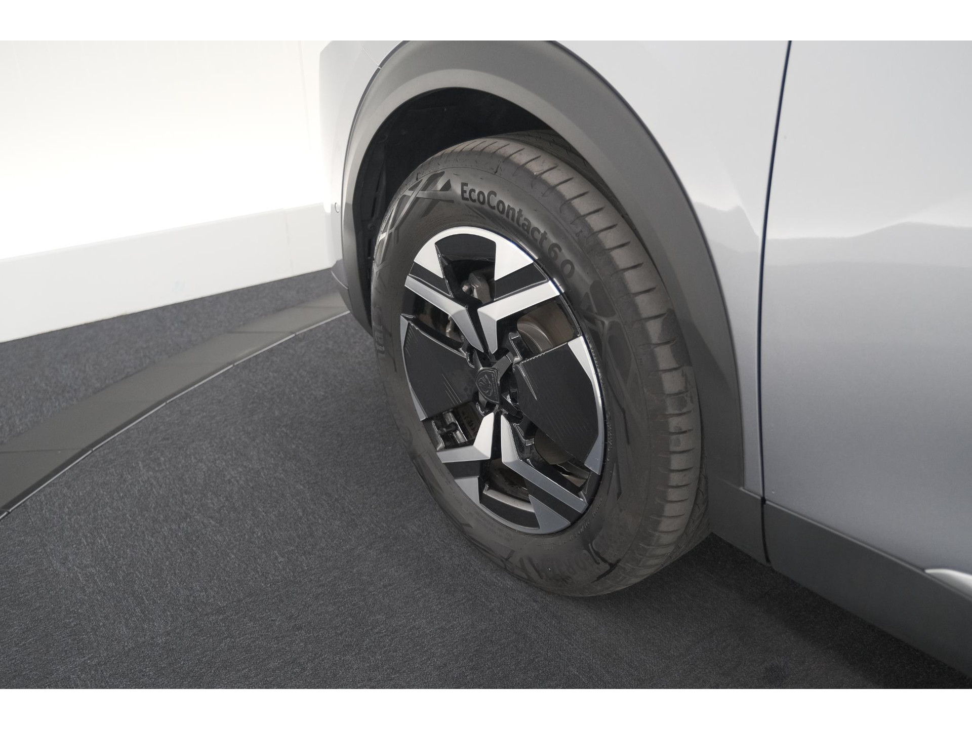 Peugeot e-2008 EV GT 50 kWh | 3 Fase | 360 Camera | Adaptieve Cruise Control | Dodehoekdetectie