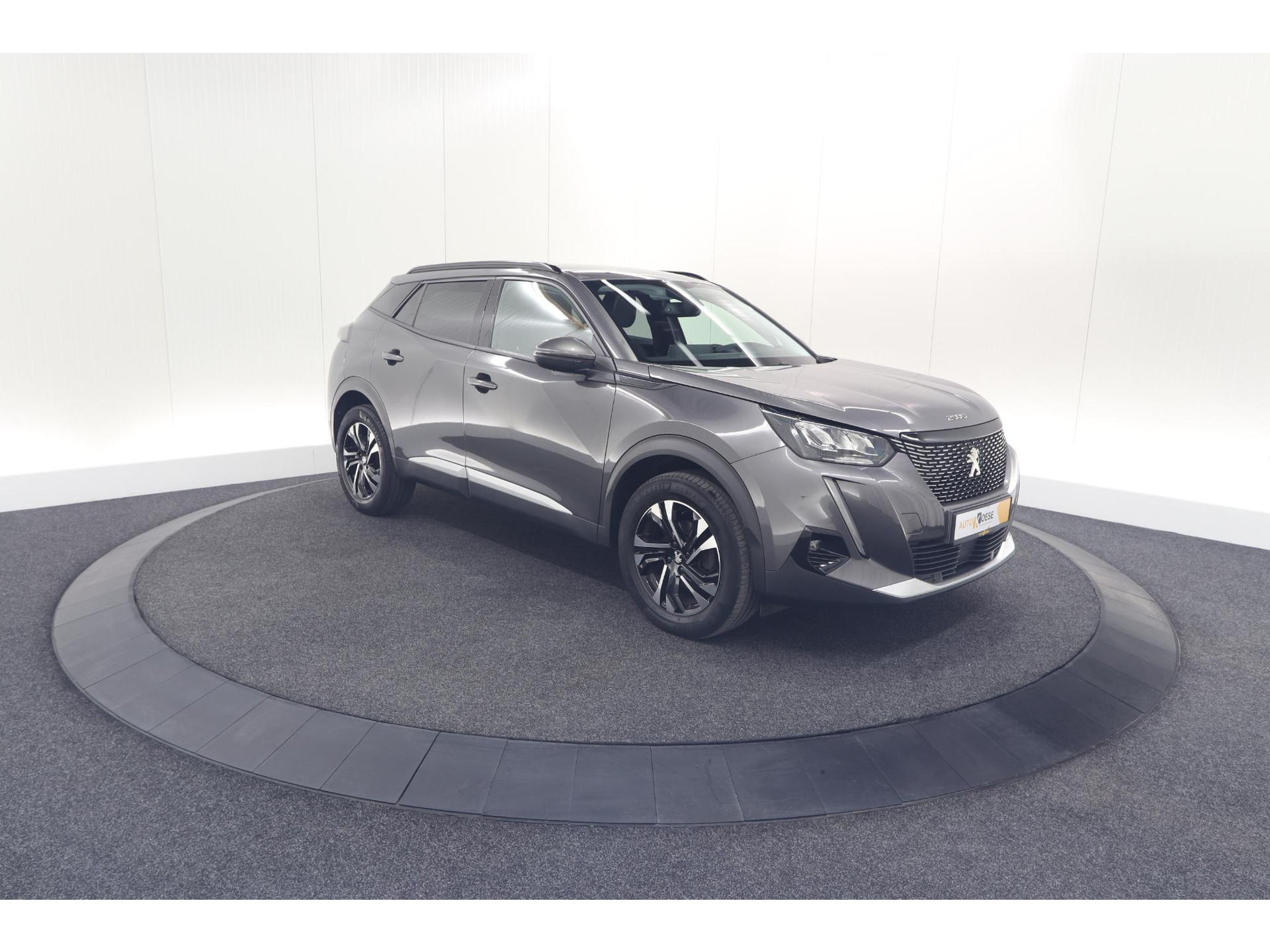 Peugeot 2008 PureTech 130 EAT8 Allure Pack | Stoelverwarming | Adaptieve Cruise Control | Camera