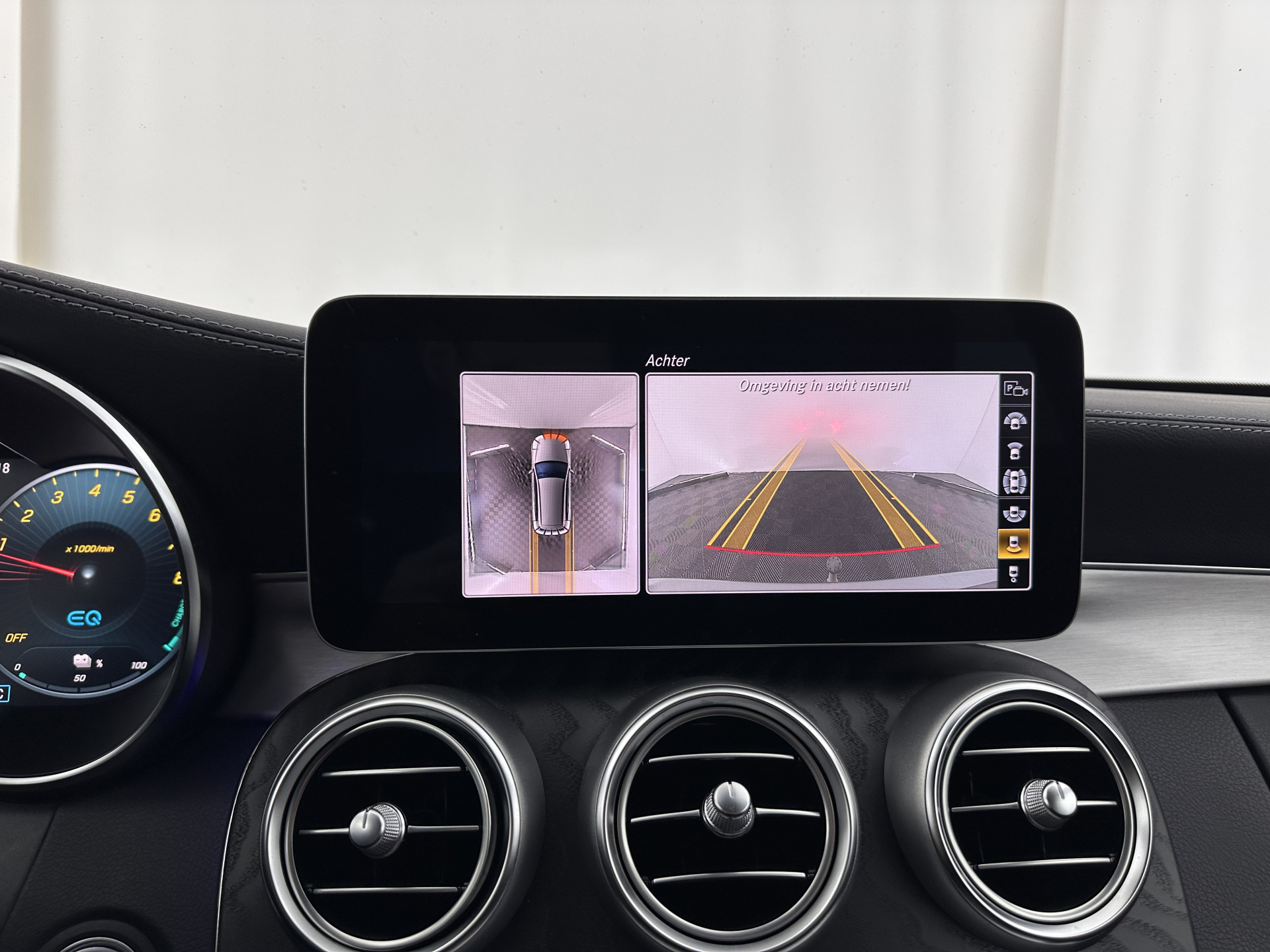 Mercedes-Benz C-klasse Estate 300 e AMG Limited Business Solution ( Plug-in ) (INCL-BTW) Aut. *LEATHER-ALCANTARA | FULL-LED | NAVI-FULLMAP | TOPVIEW | BLINDSPOT | PREMIUM-AUDIO | DAB | CARPLAY | AMBIENTLIGHT | DIGI-COCKPIT | SPORTSEATS | TOWBAR | 18"ALU*