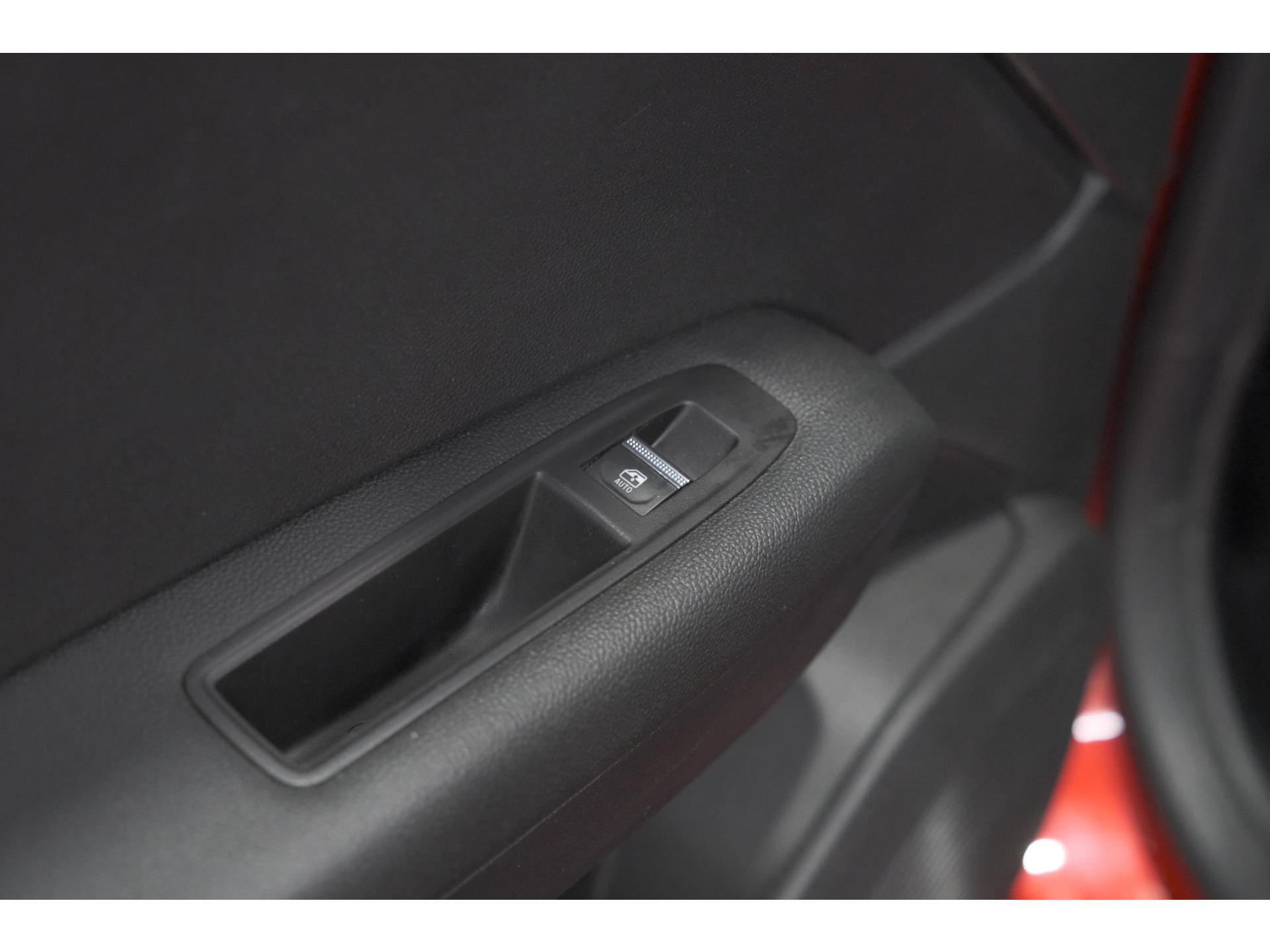 Renault Captur 1.6 E-Tech full hybrid 145 techno | Navigatie | Camera | Apple Carplay | 9.3 Inch Grootscherm