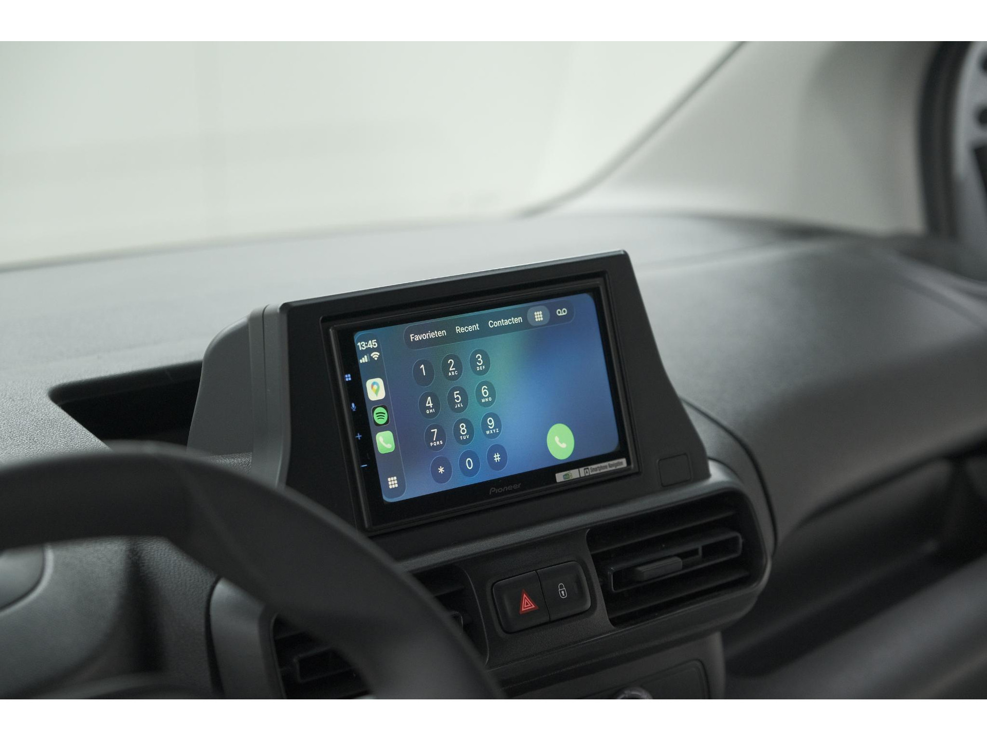 Peugeot Partner 1.5 BlueHDi 100 S&S L1 | Trekhaak | Camera | Apple Carplay | Laadruimte-Pakket