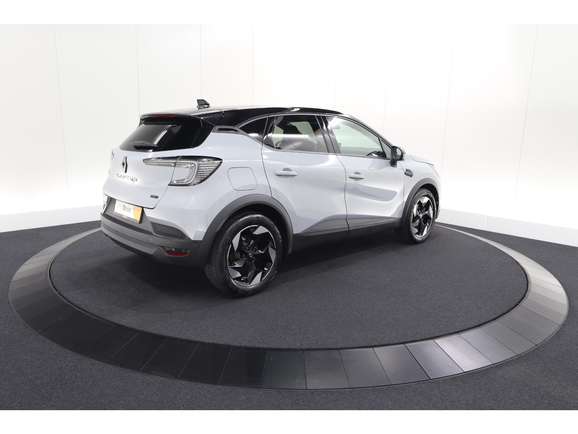 Renault Captur 1.8 E-Tech full hybrid 160 techno | Camera | Adaptieve Cruise Control | Navigatie
