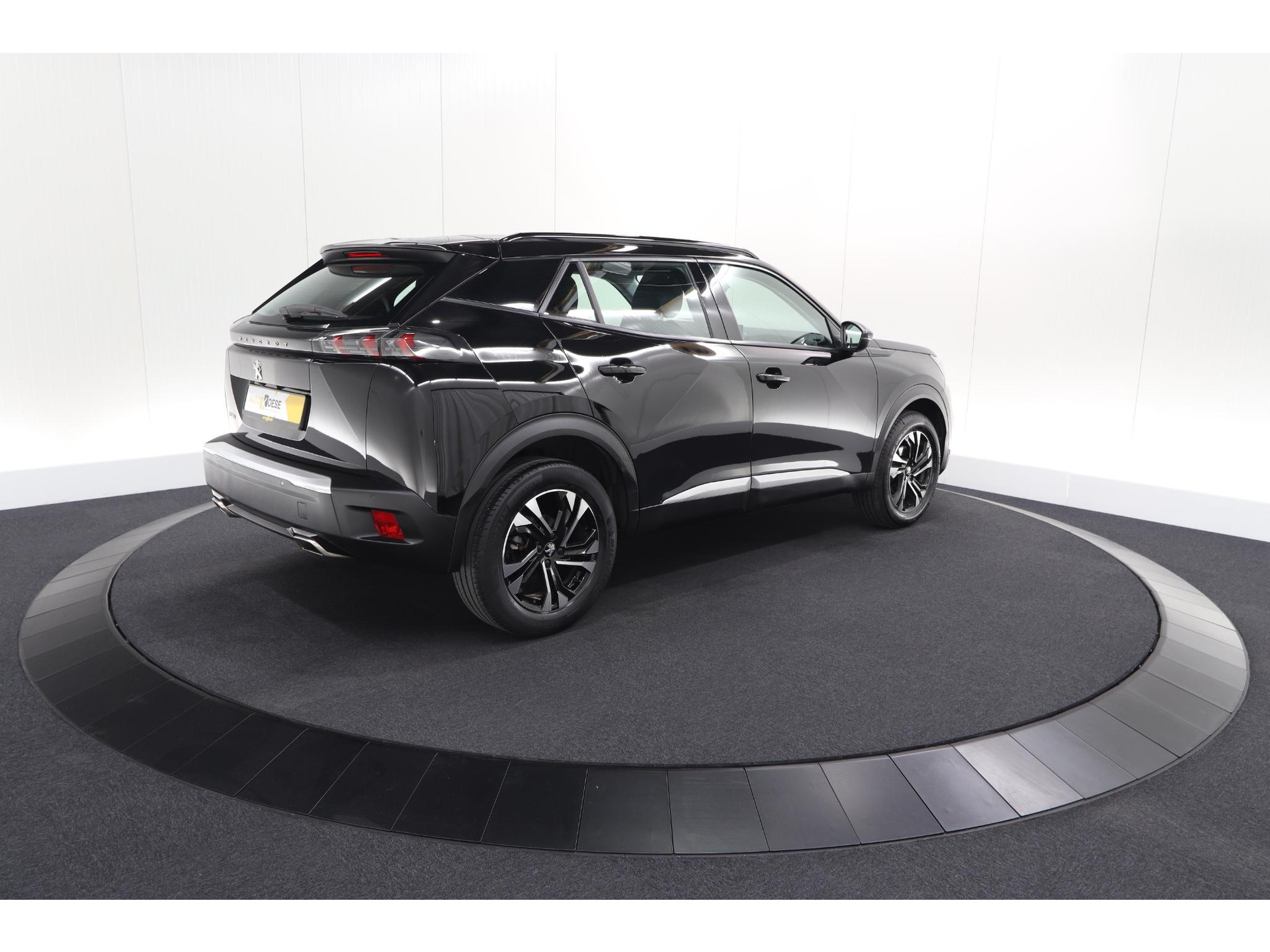 Peugeot 2008 PureTech 130 Blue Lease Allure | Camera | Apple Carplay | Parkeersensoren | Climate Control