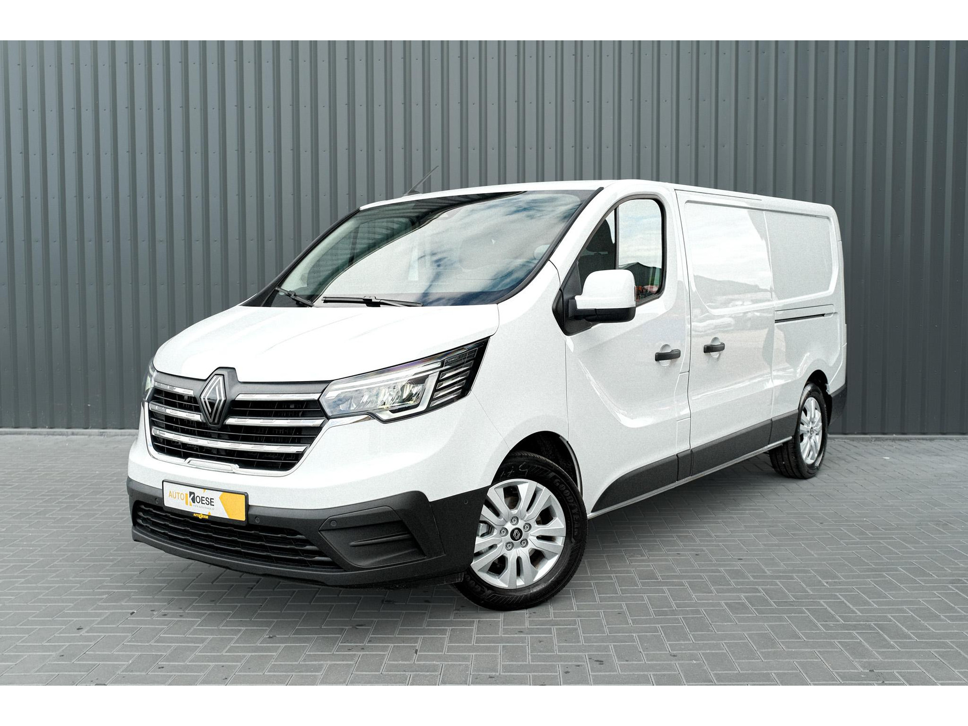 Renault Trafic E-Tech T29 L1H1 Advance 52 kWh | Laadruimte-pakket | Parkeerpakket | 3 fase lader | Camera
