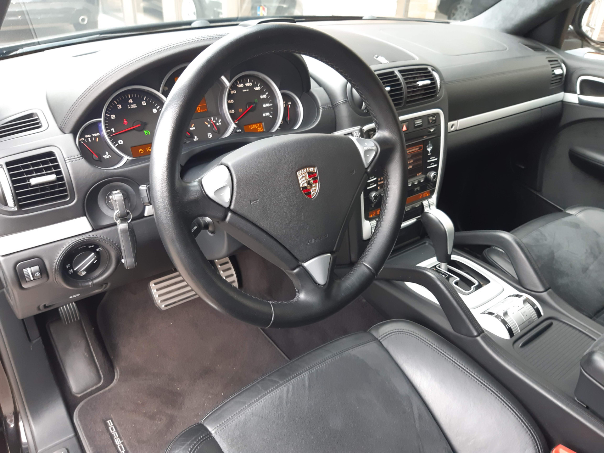 Porsche Cayenne GTS Uniek Exemplaar met lage kilometers Volledige onderhoudshistorie van Porsche-dealer beschikbaar,