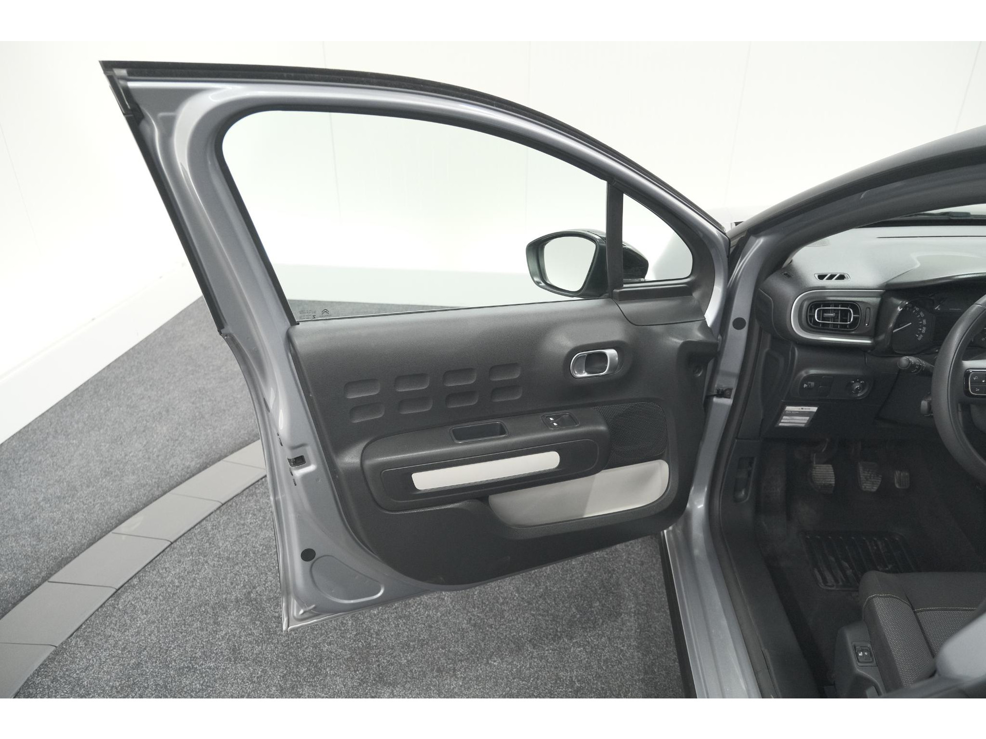 Citroen C3 PureTech 82 C-Series | Trekhaak | Stoelverwarming | Camera | Apple CarPlay