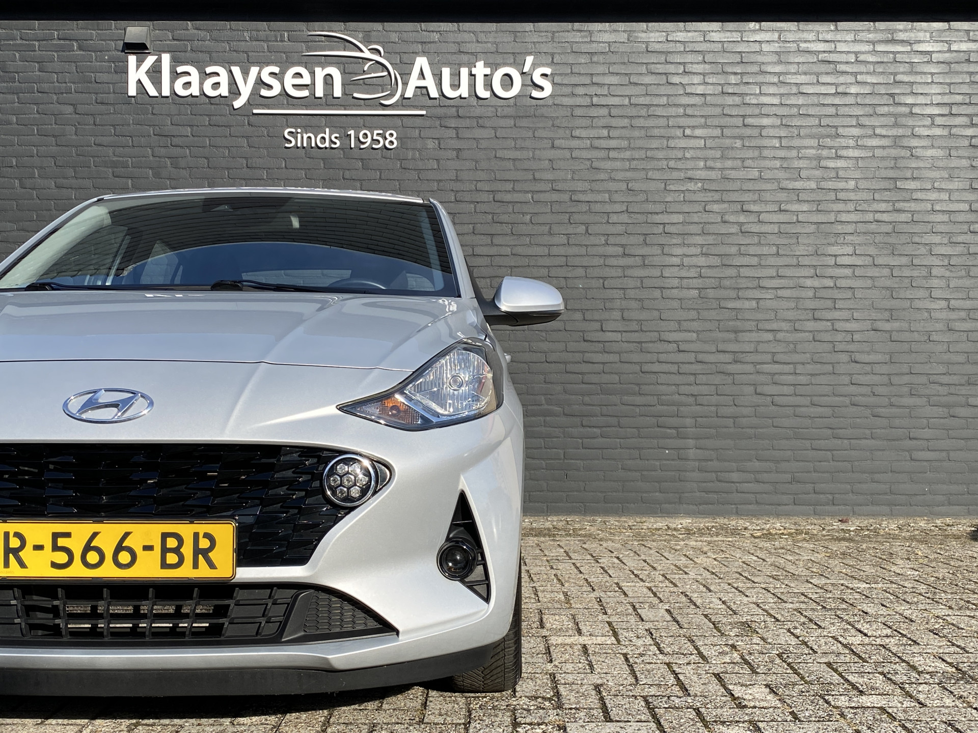 Hyundai i10 1.0 Comfort | 1e eigenaar | airco | apple carplay | cruise control | all season banden | dab | apk t/m 6-2028