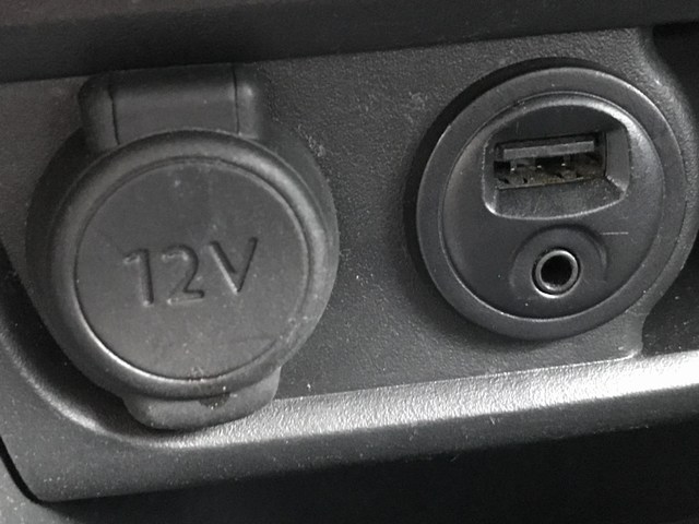 Peugeot 208 1.2 Automaat - V E R K O C H T
