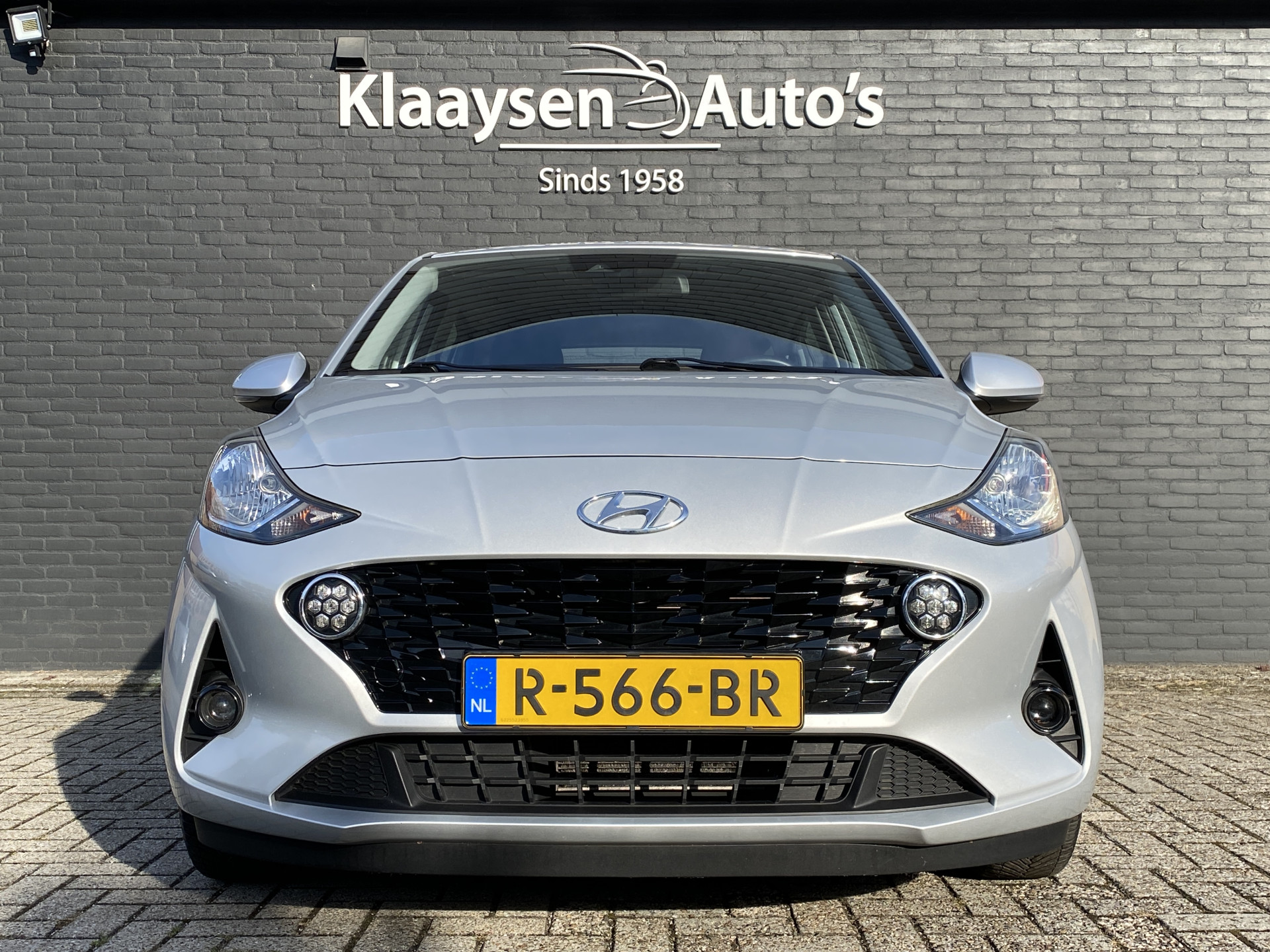 Hyundai i10 1.0 Comfort | 1e eigenaar | airco | apple carplay | cruise control | all season banden | dab | apk t/m 6-2028