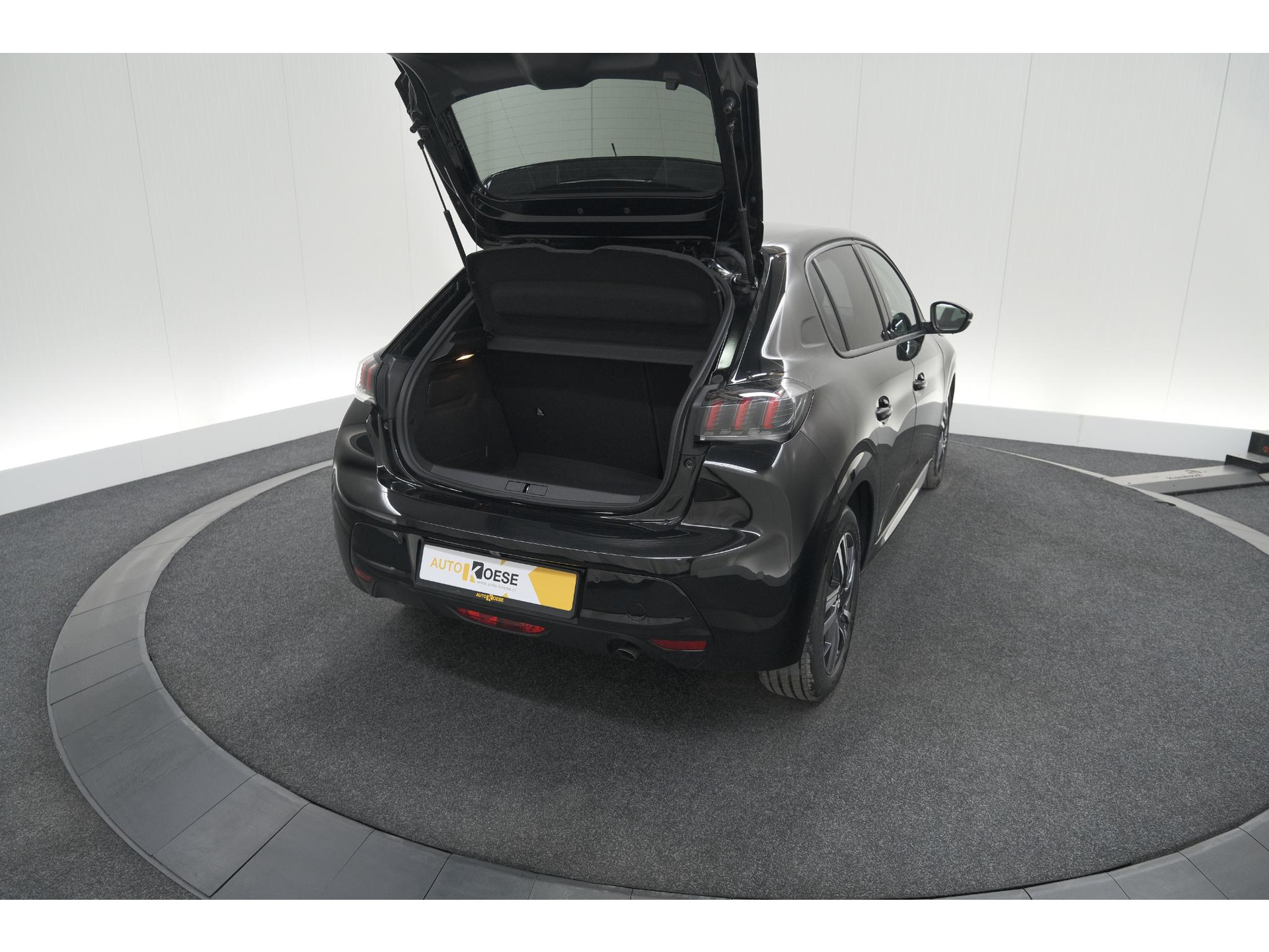 Peugeot 208 PureTech 100 Allure Pack | Camera | Apple Carplay | Stoelverwarming | Parkeersensoren