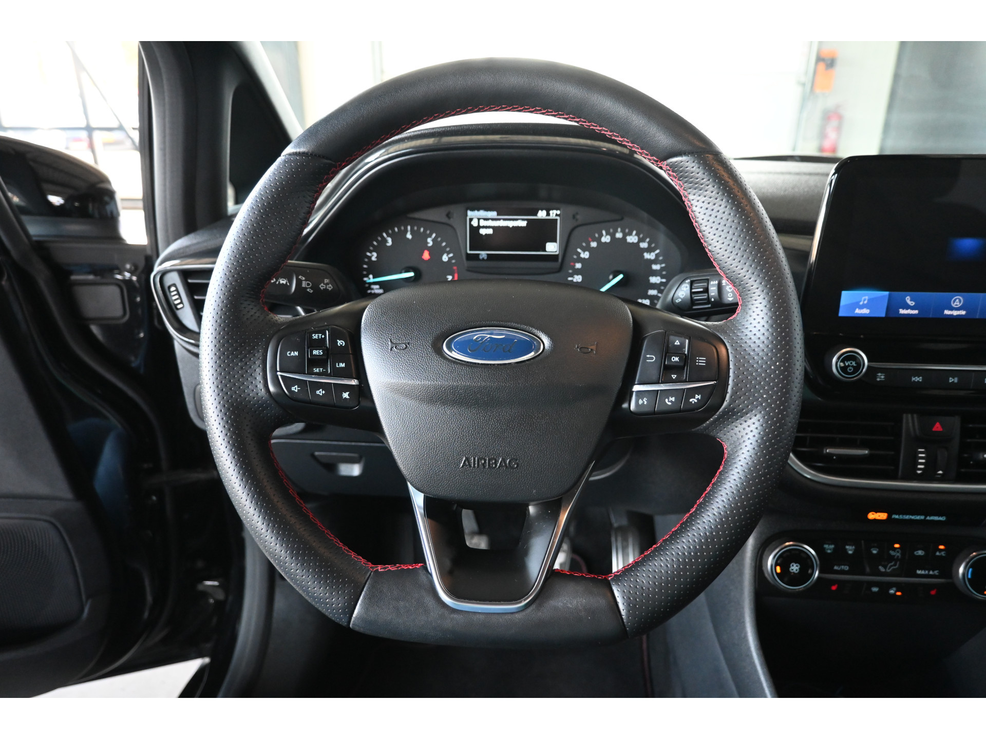 Ford Fiesta 1.0 EcoBoost ST-Line Bang & Olufsen Clima Navigatie Cruise control LED Stoelverwarming Inruil Mogelijk!
